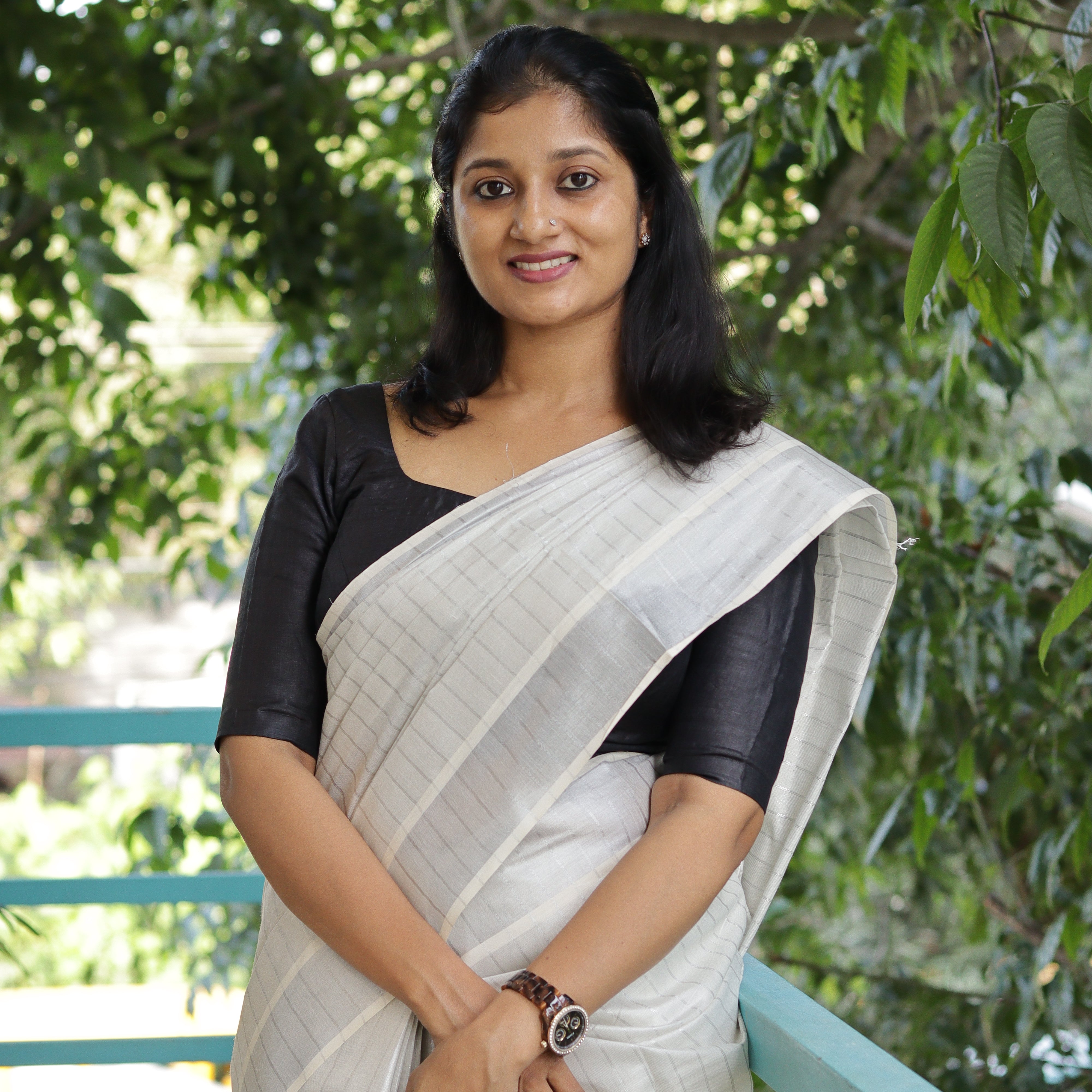 Load image into Gallery viewer, Silver Striped Kerala Saree - 3764