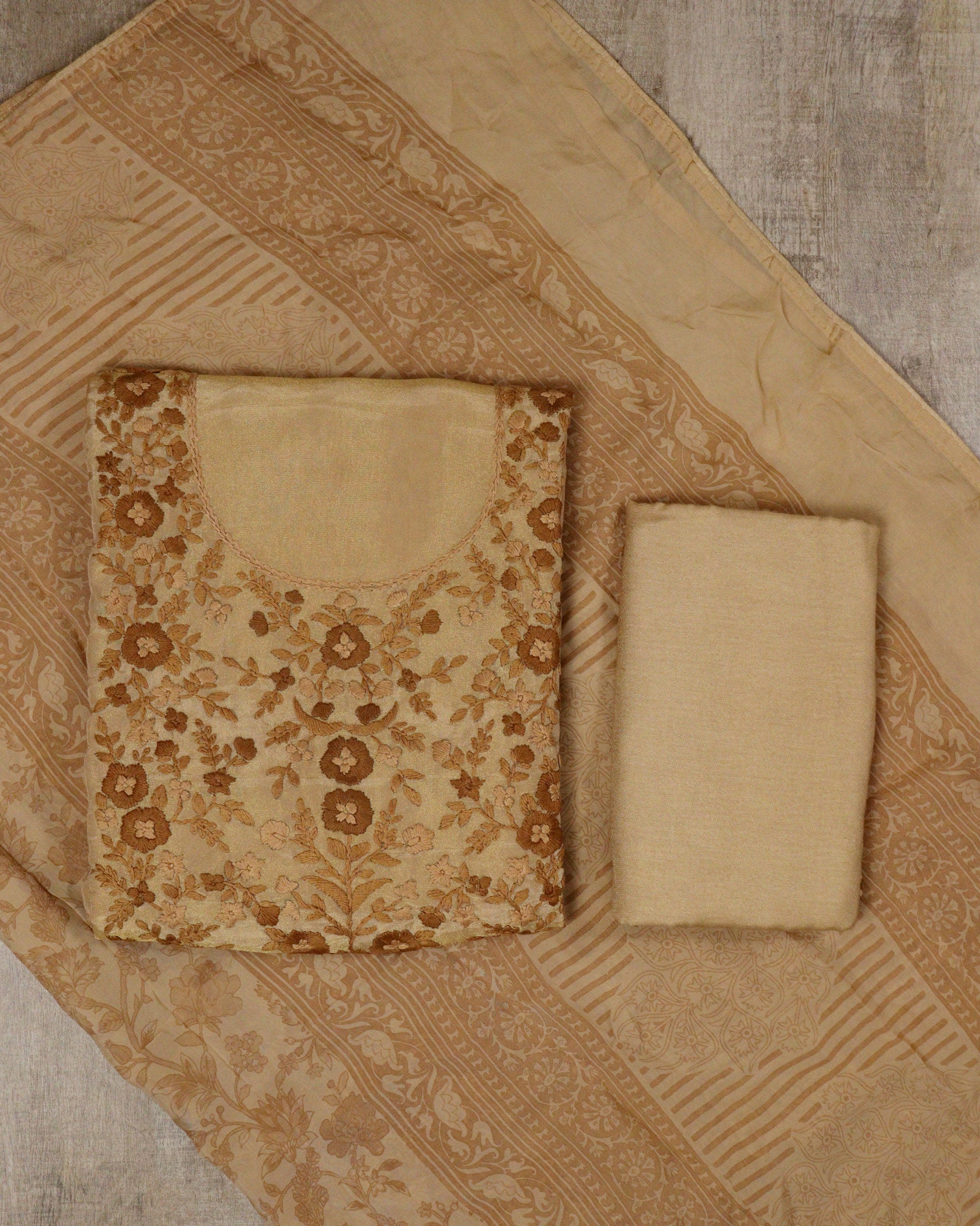 Load image into Gallery viewer, Shimmer Organza Unstitched Suit-5246