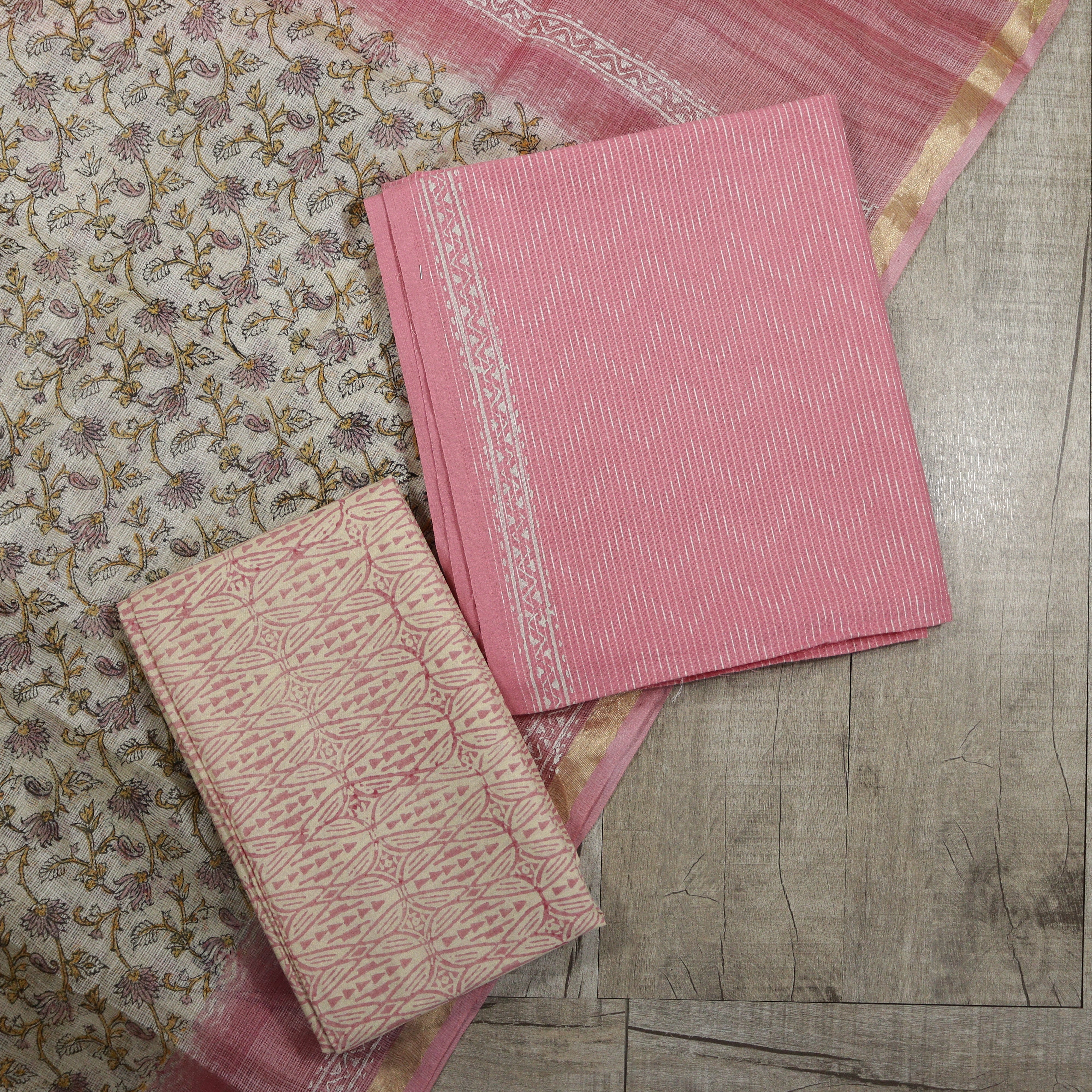 Load image into Gallery viewer, Pure Handloom Cotton Unstitched Suit - 3865