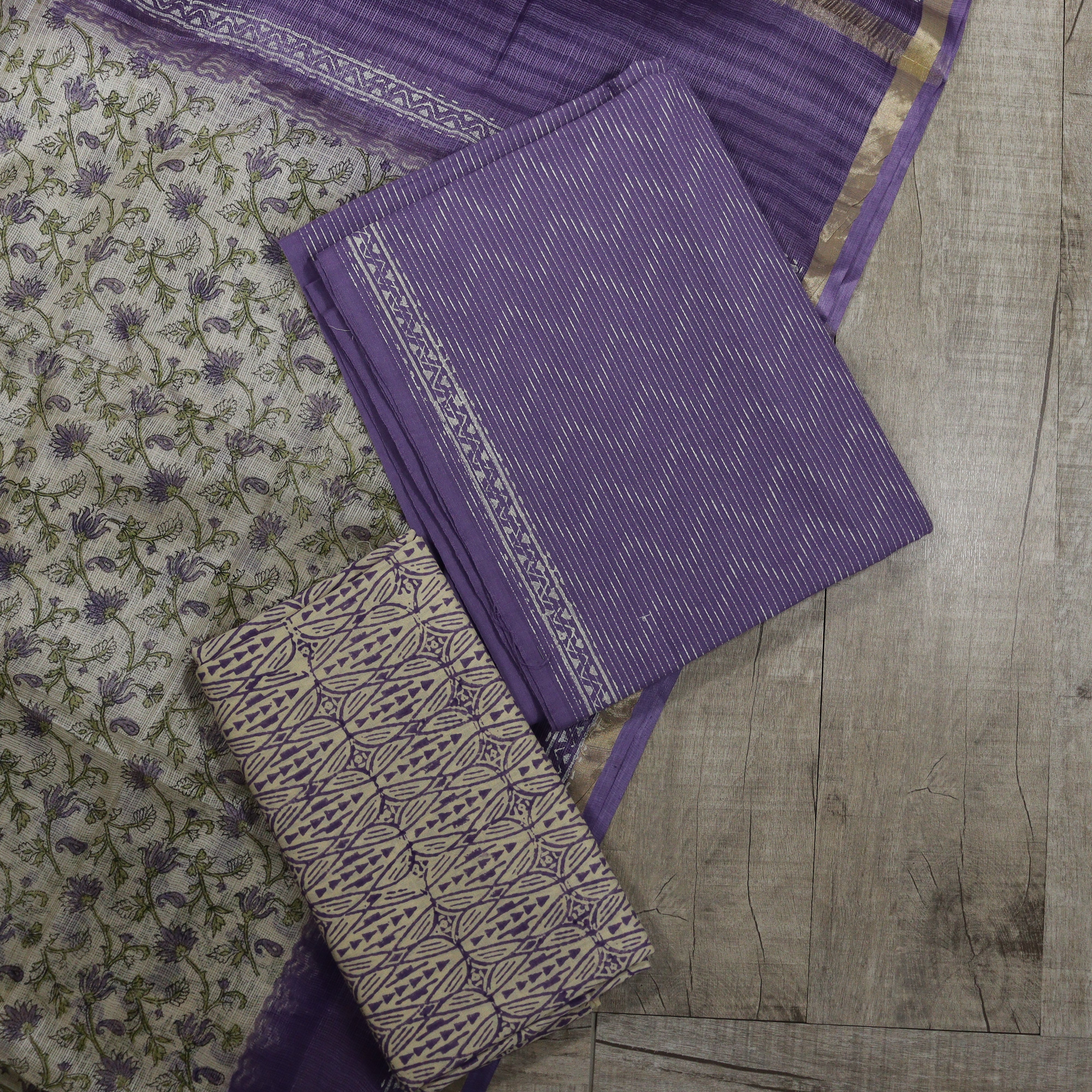 Load image into Gallery viewer, Pure Handloom Cotton Unstitched Suit - 3865