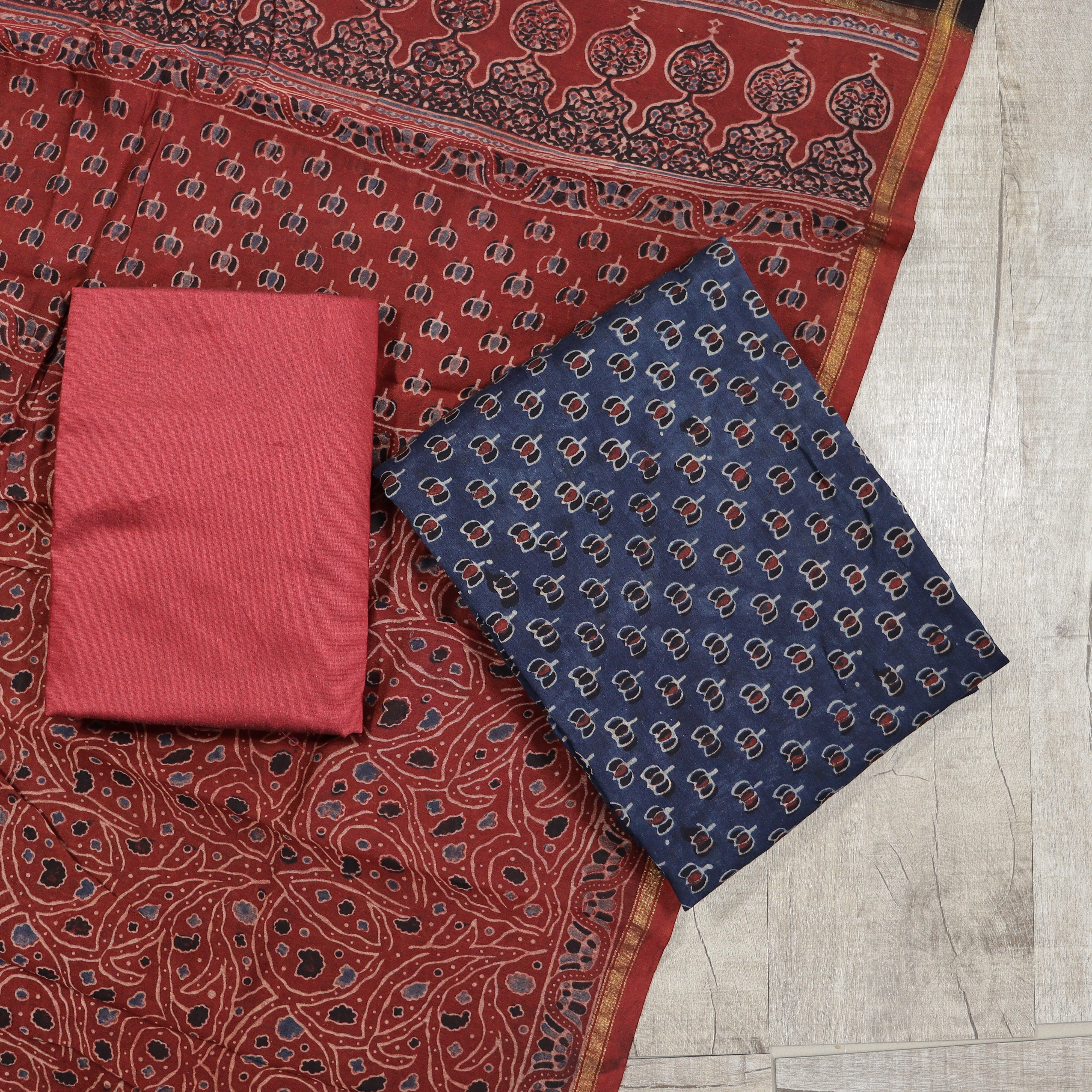 Load image into Gallery viewer, Pure Maheshwari Silk Unstitched Suit - 3872