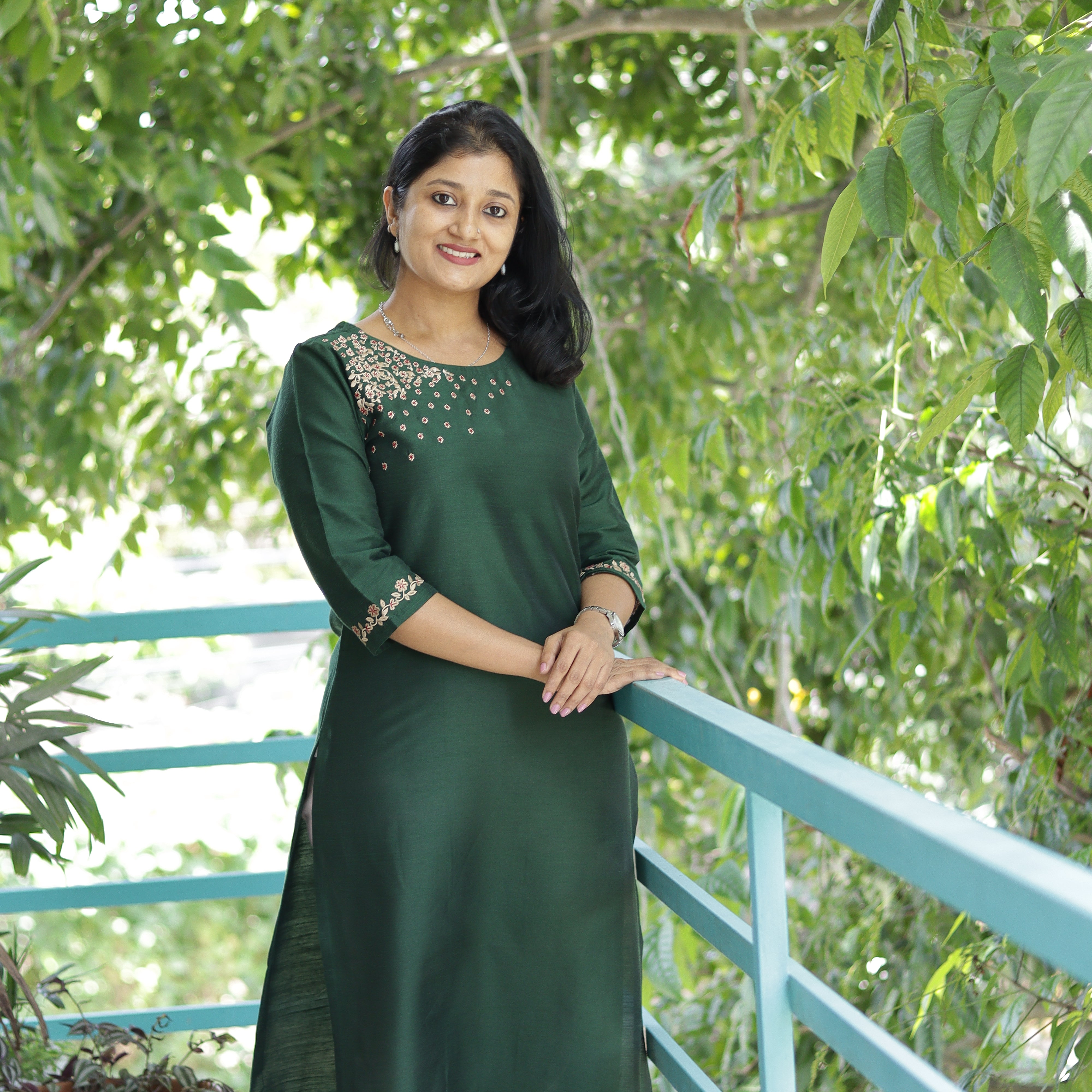 Load image into Gallery viewer, Raw Cotton Embroidered Kurti - 3639