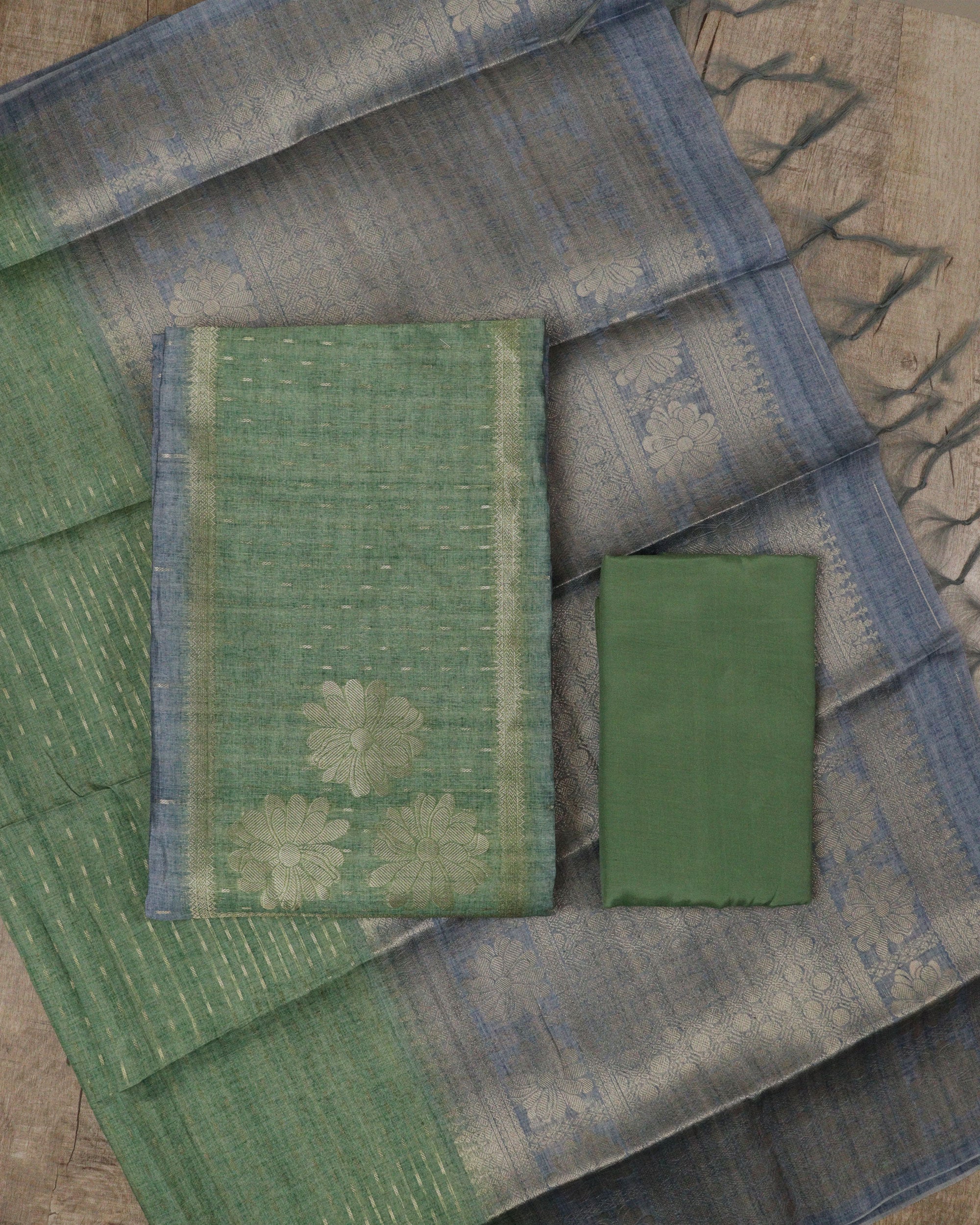 Load image into Gallery viewer, Banarasi Unstitched Suit-5350