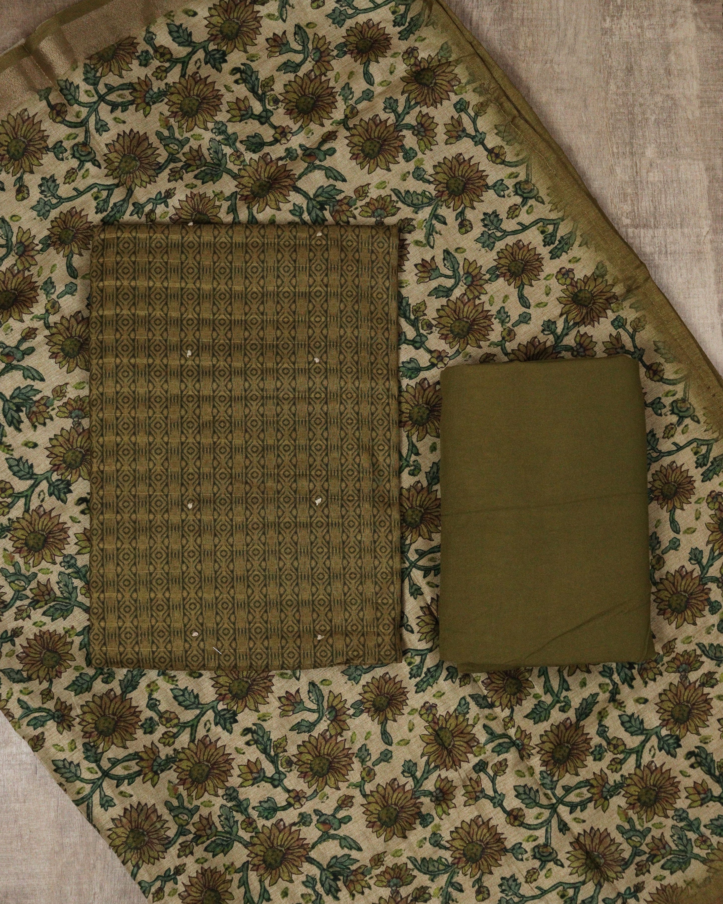 Load image into Gallery viewer, Semi Tussar Silk Unstitched Suit- 5393