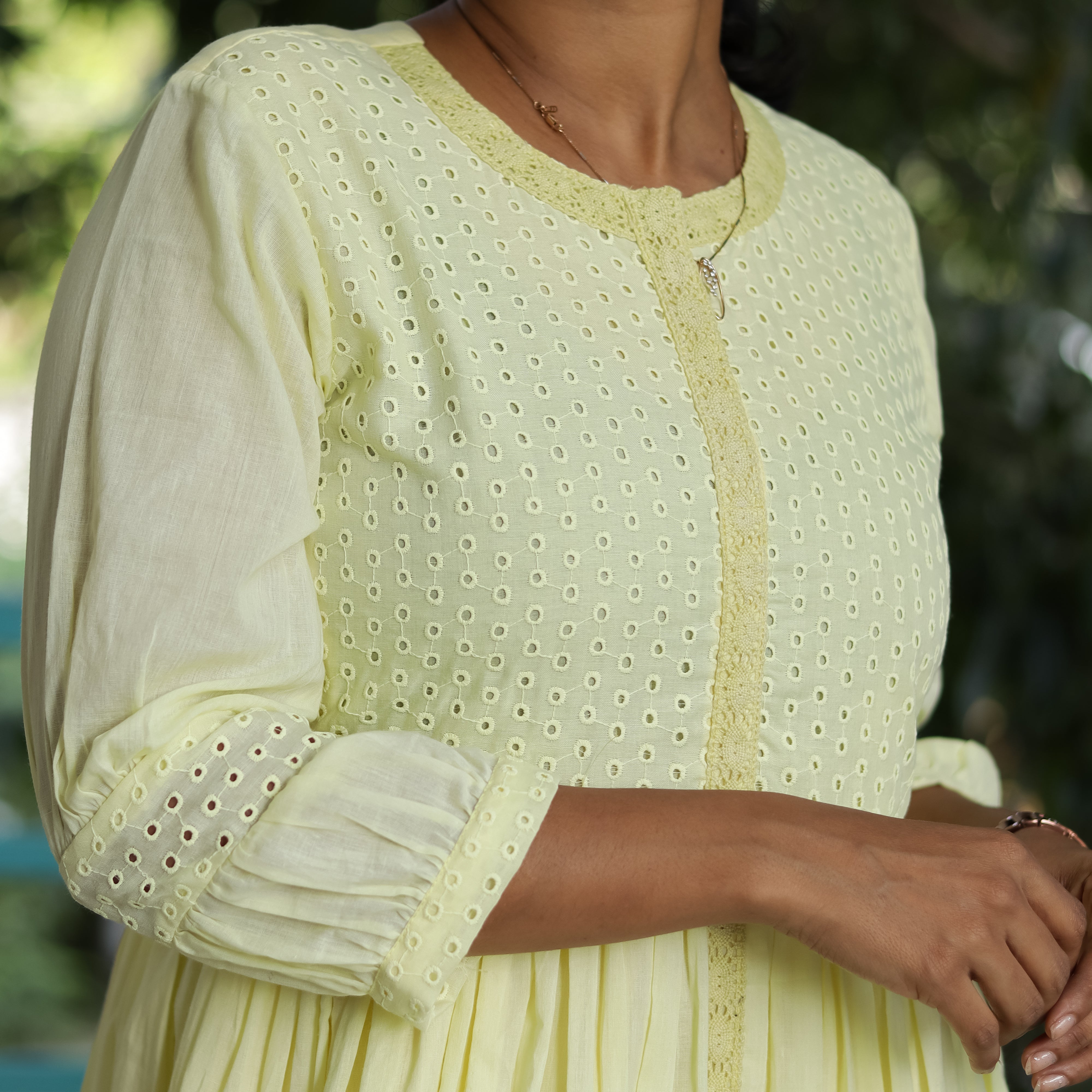 Load image into Gallery viewer, Mul Cotton Designer kurti - 3917