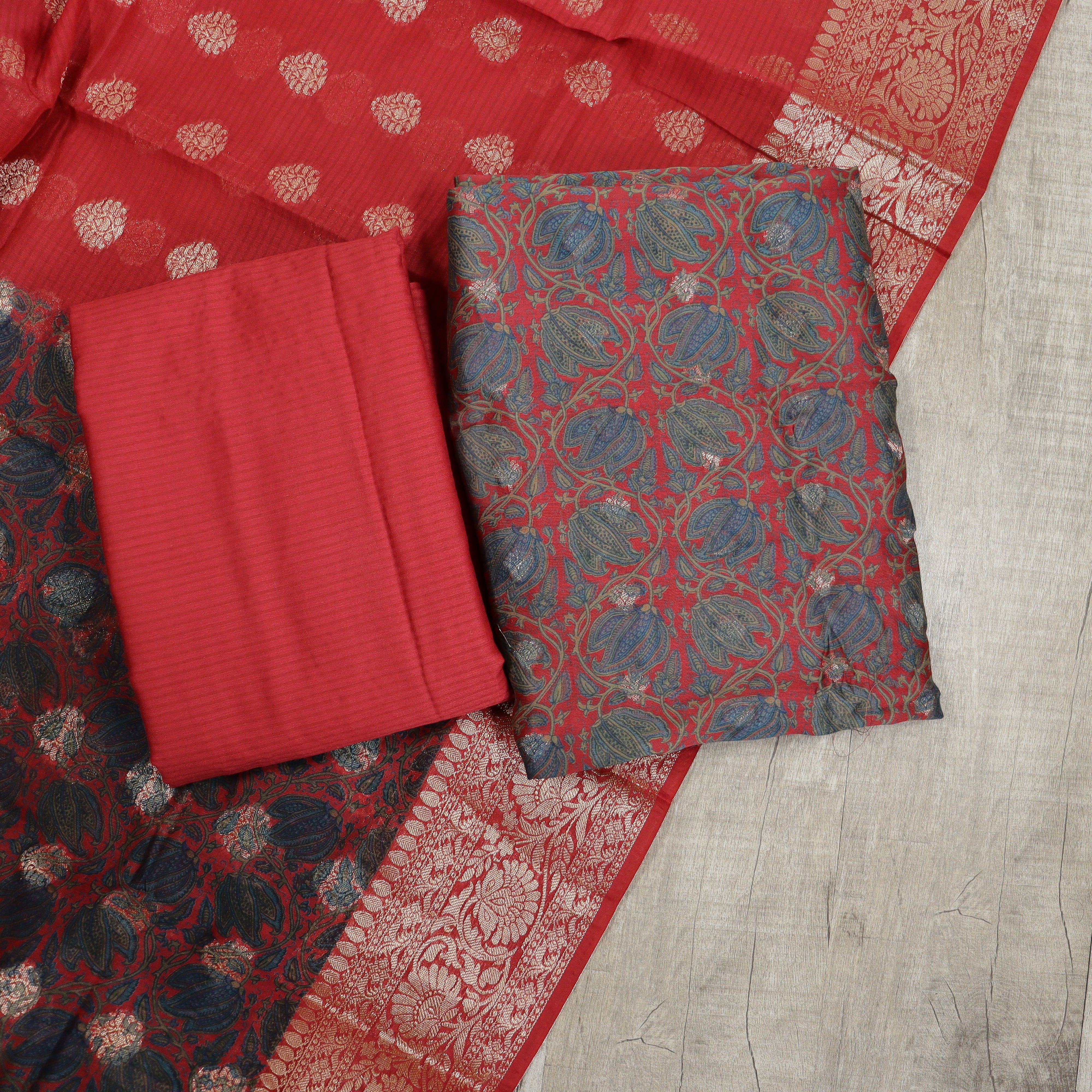 Load image into Gallery viewer, Maheswari Silk Unstitched Suit - 3939