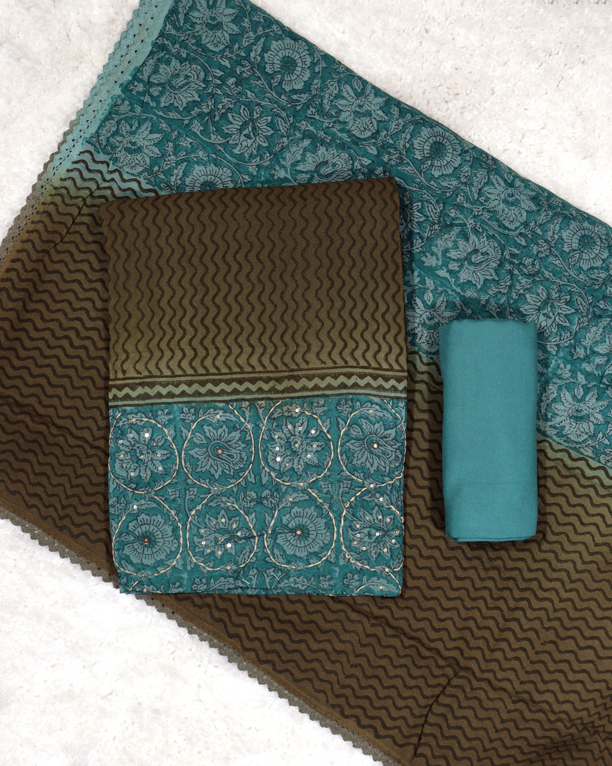 Load image into Gallery viewer, Pure Viscose Georgette Unstitched Suit-00246