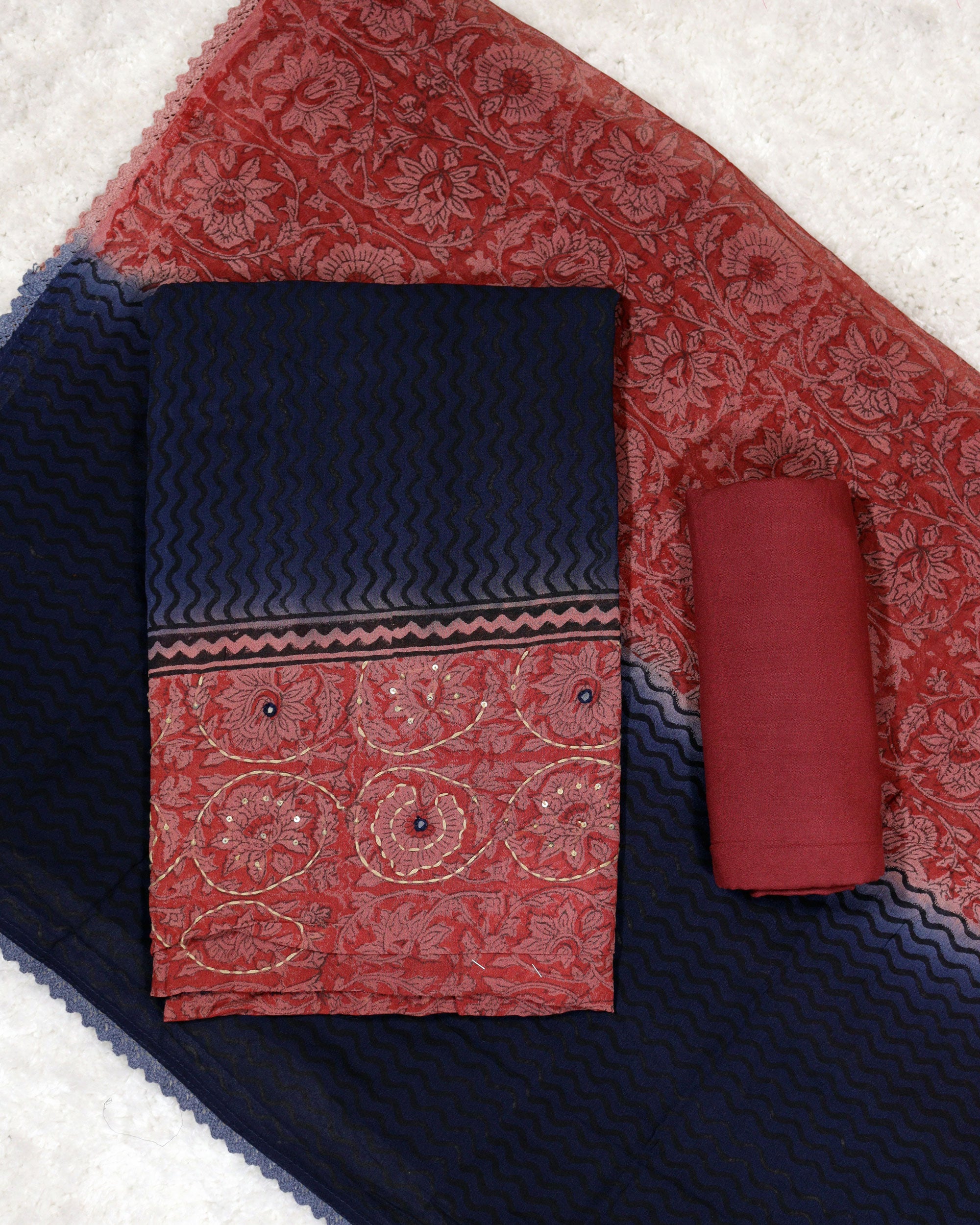 Load image into Gallery viewer, Pure Viscose Georgette Unstitched Suit-00246