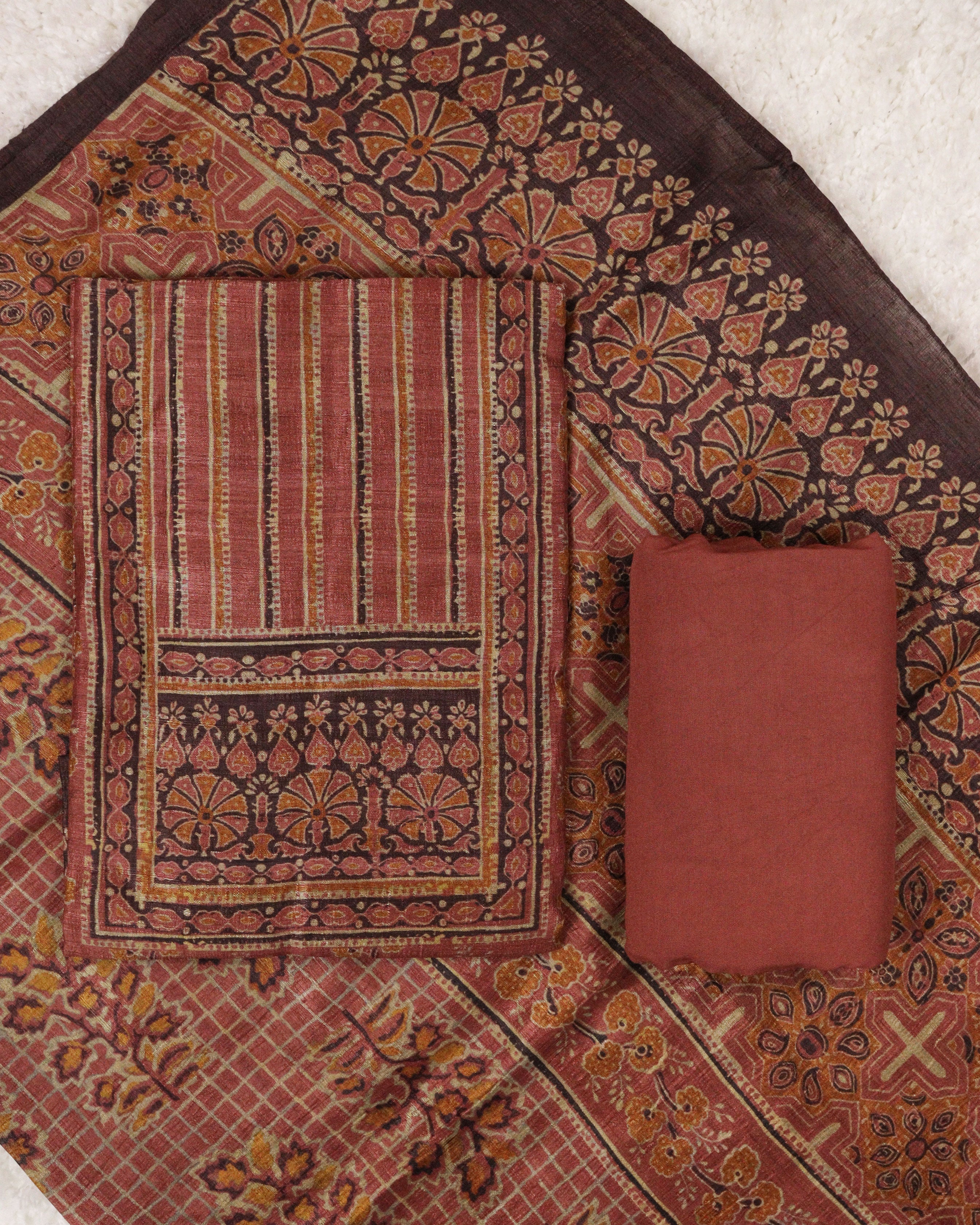 Load image into Gallery viewer, Semi Raw Silk Unstitched Suit--0402