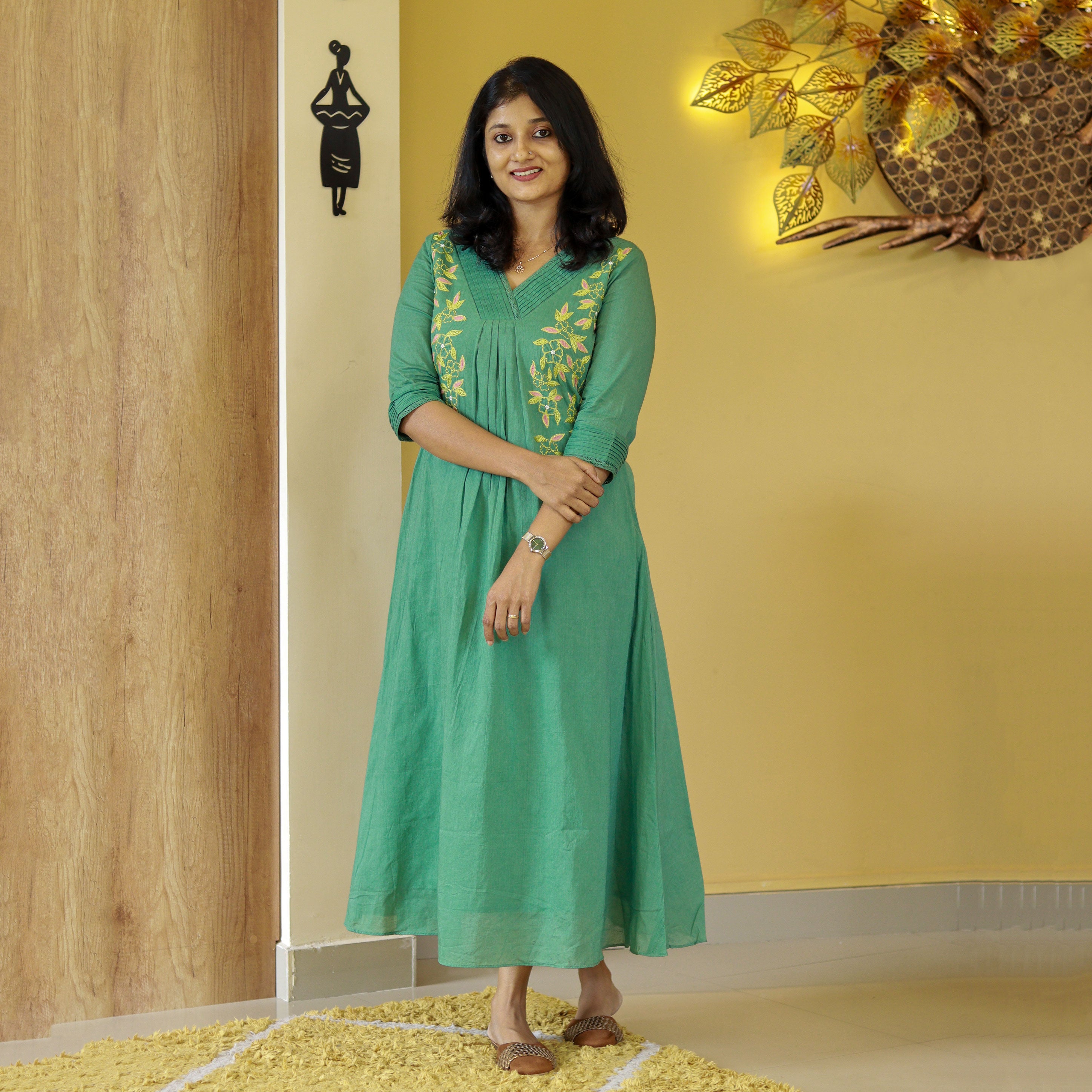 Load image into Gallery viewer, Mul Mul Cotton Designer Kurti - 3945(pre order)