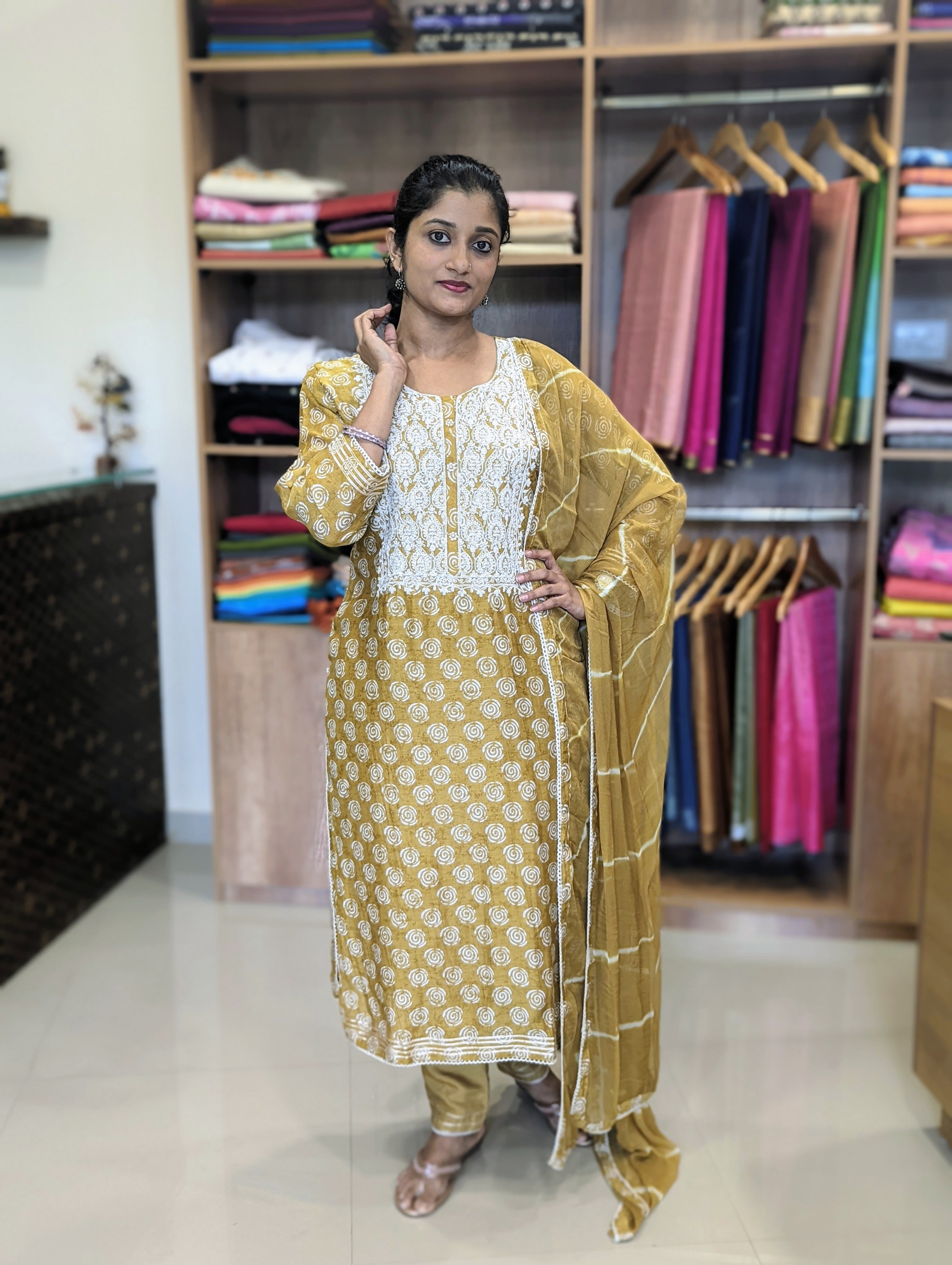 Load image into Gallery viewer, Muslin Silk Stitched Suit-2699