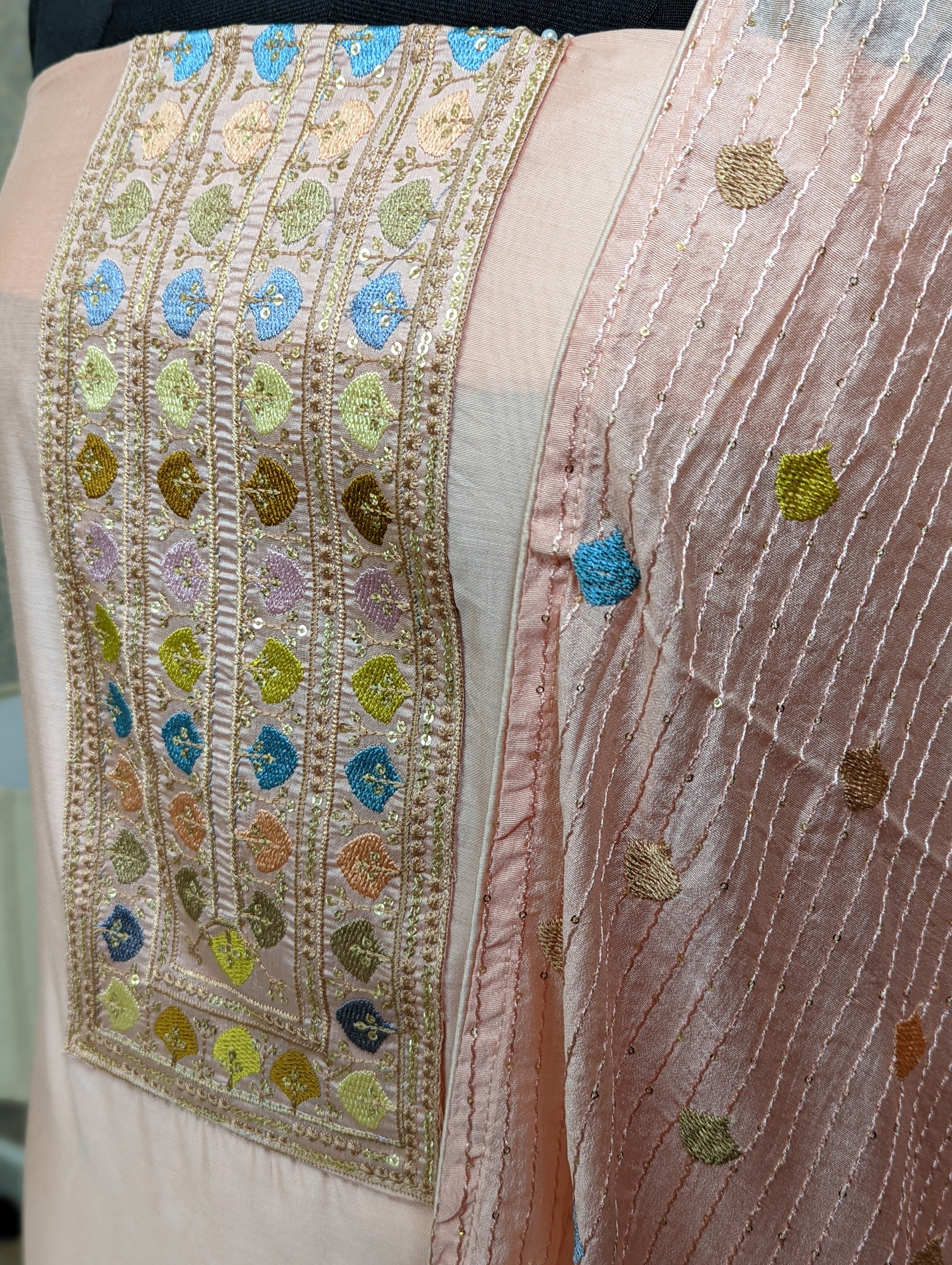 Load image into Gallery viewer, Chanderi Silk Unstitched Suit- 2502