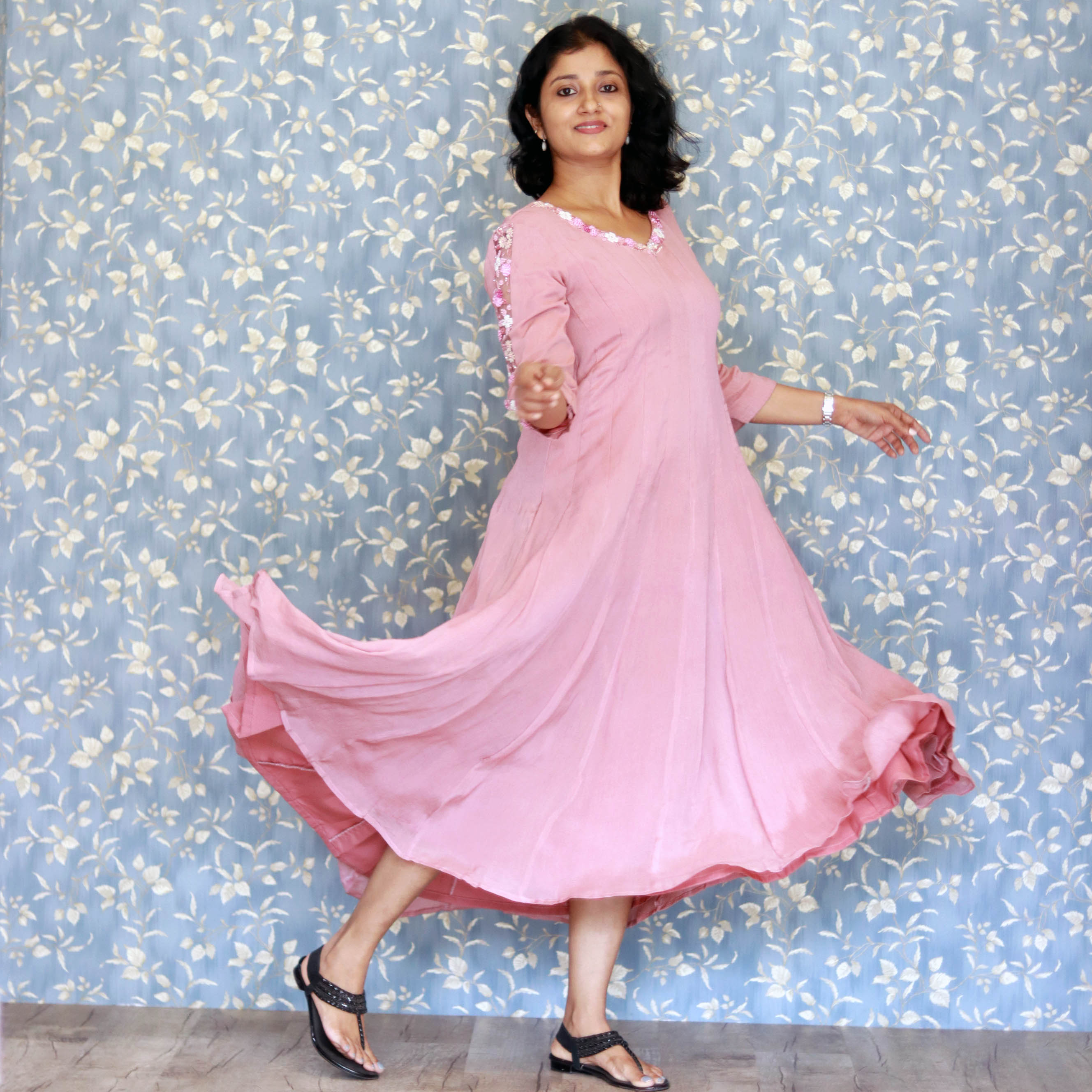 Load image into Gallery viewer, Mauve Colour Pure chinnon chiffon Designer wear-3252