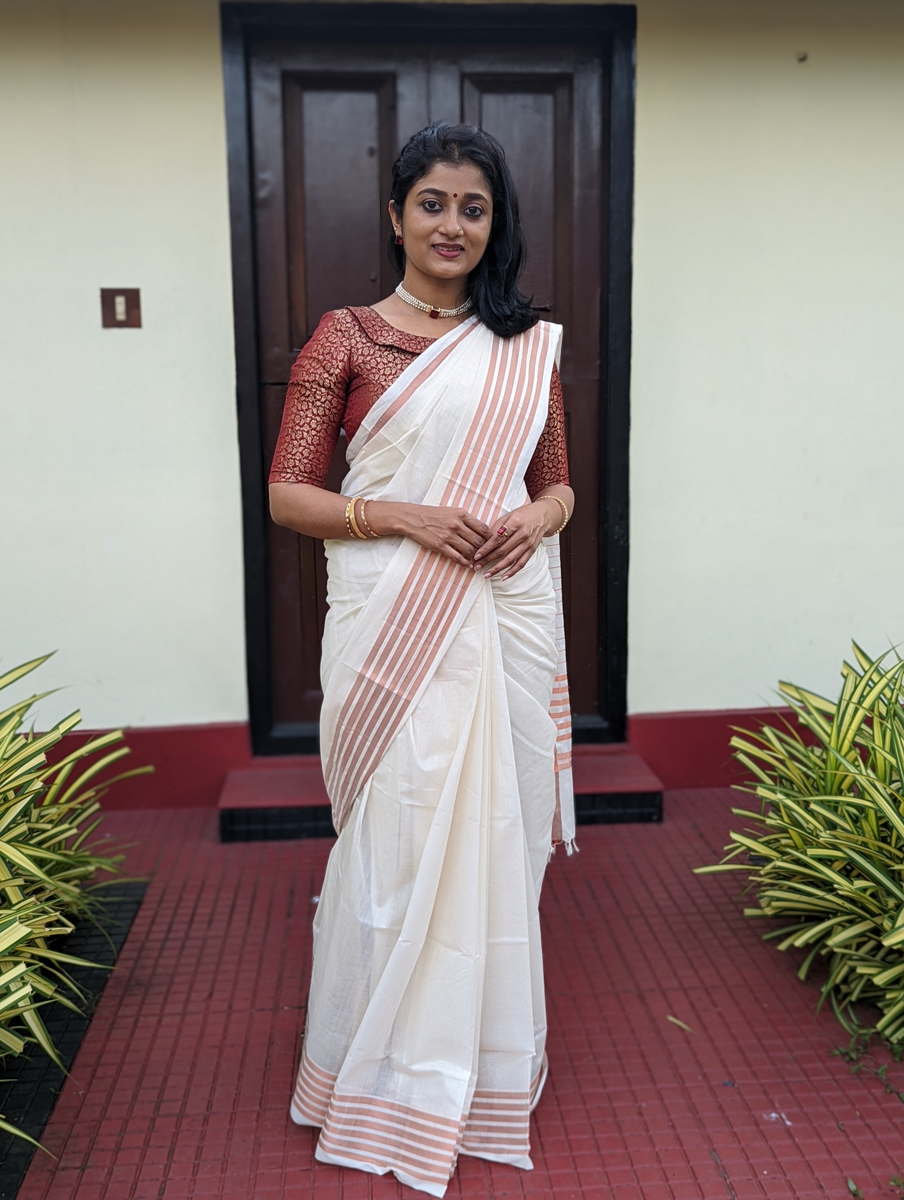 Load image into Gallery viewer, Pure Handloom Kerala Kasavu Saree-2728