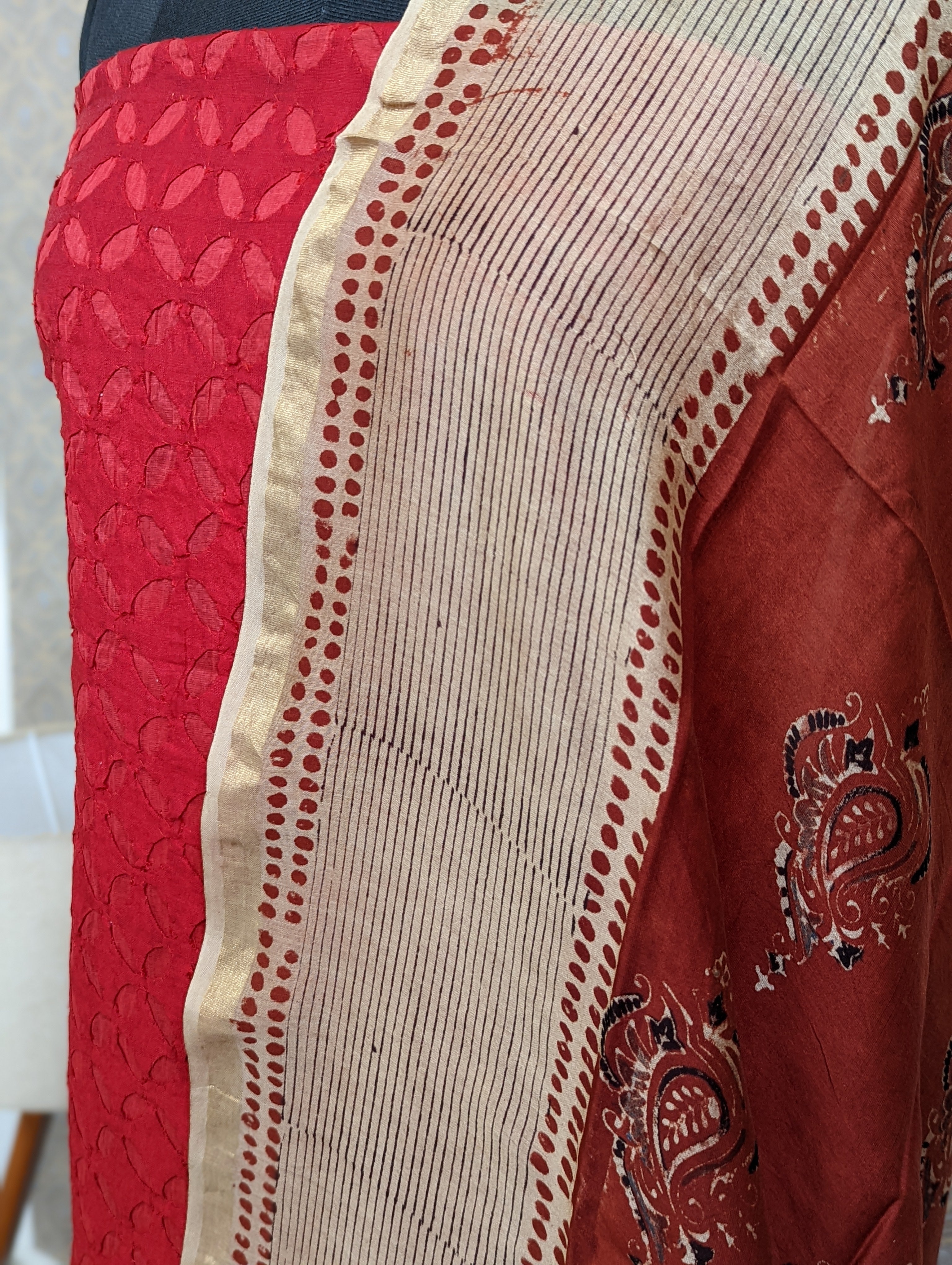 Load image into Gallery viewer, Unique hand made unstitched Salwar Suits - Red color - 2724