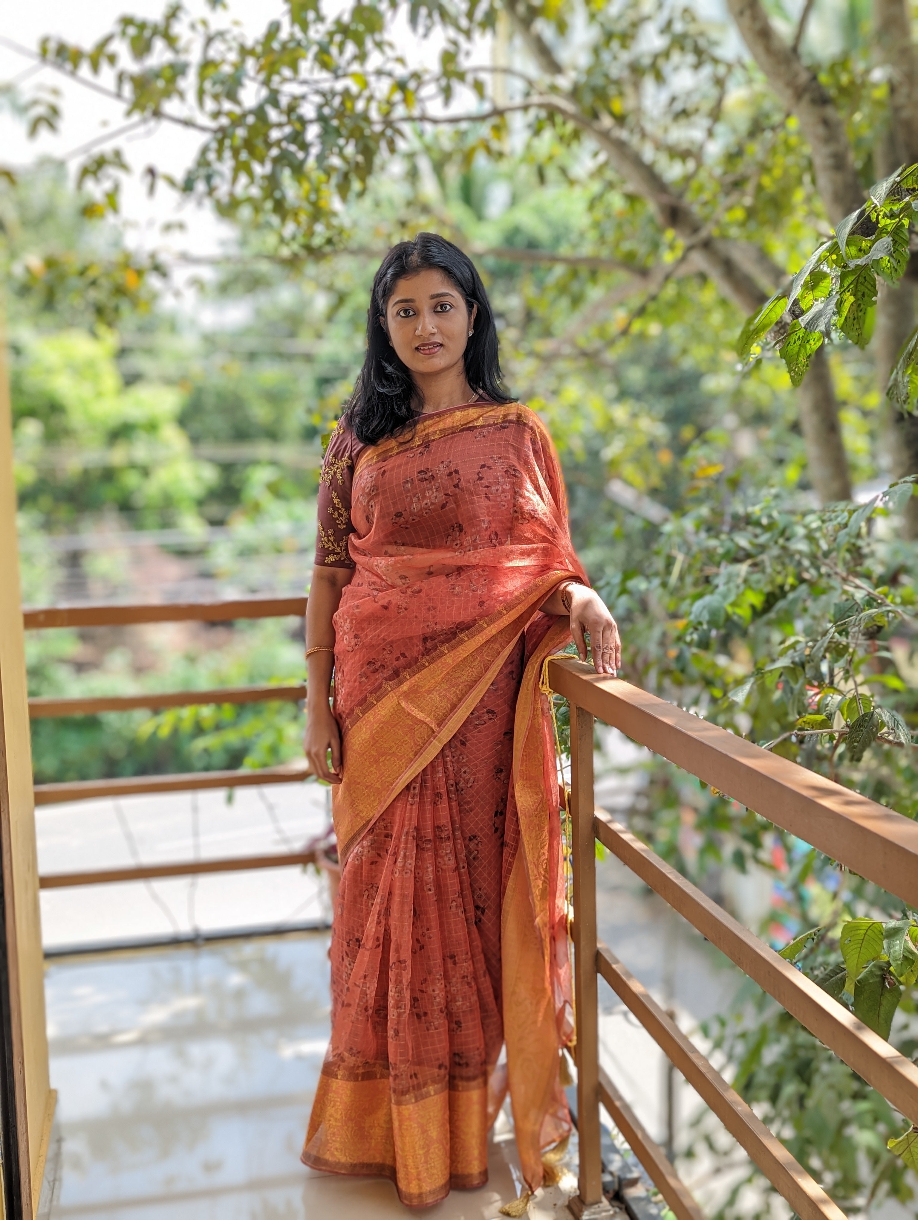 Load image into Gallery viewer, Designer Saree With Blouse.