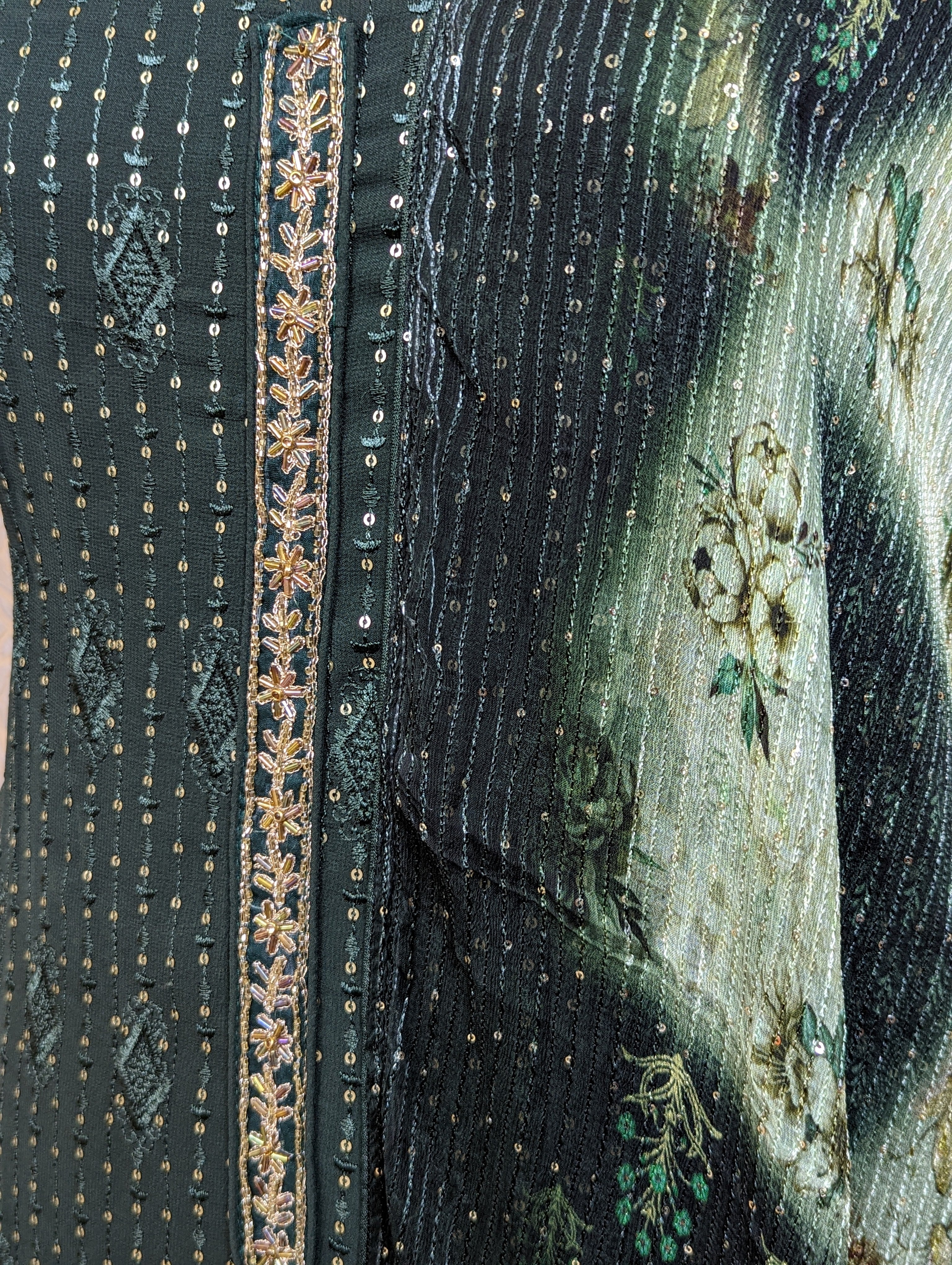 Load image into Gallery viewer, Georgette Unstitched Suits. Bottle green color. 2301.