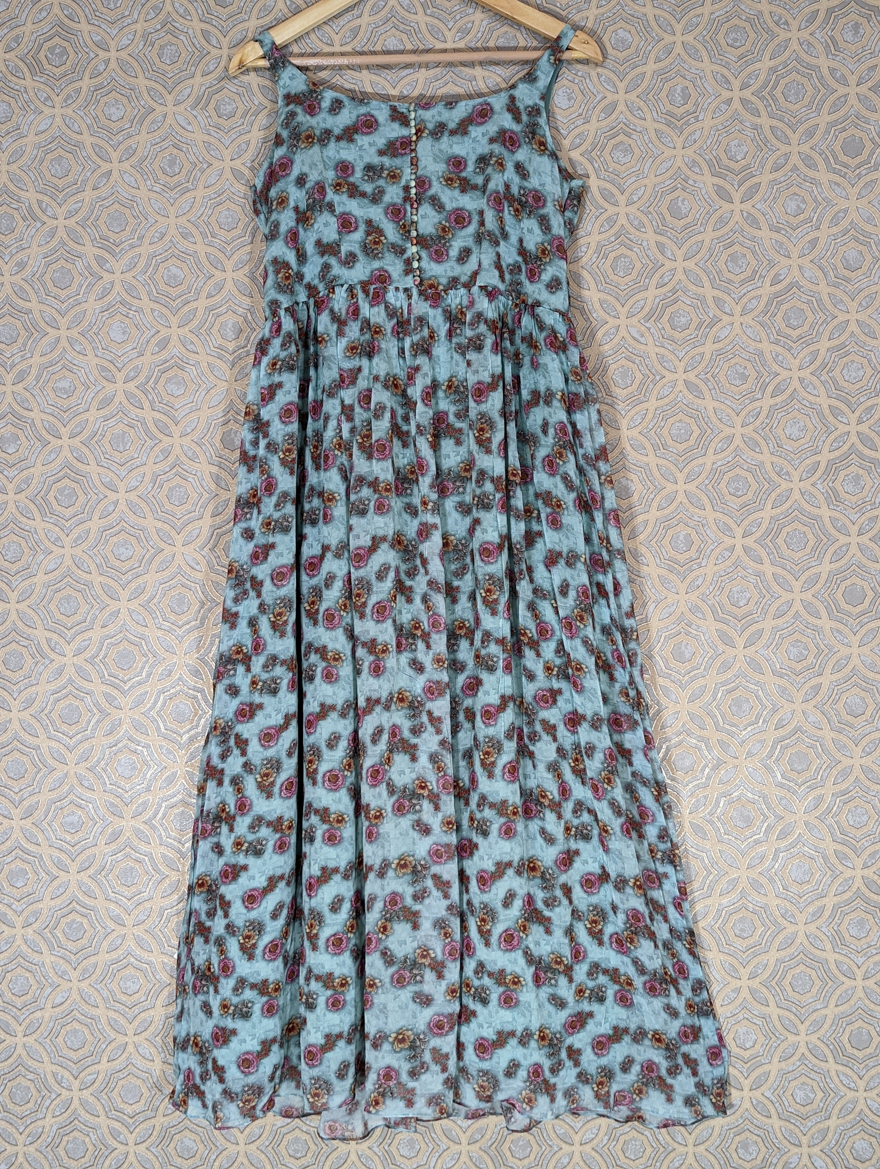 Load image into Gallery viewer, Pure Viscose Georgette Floral Printed Frock-d5