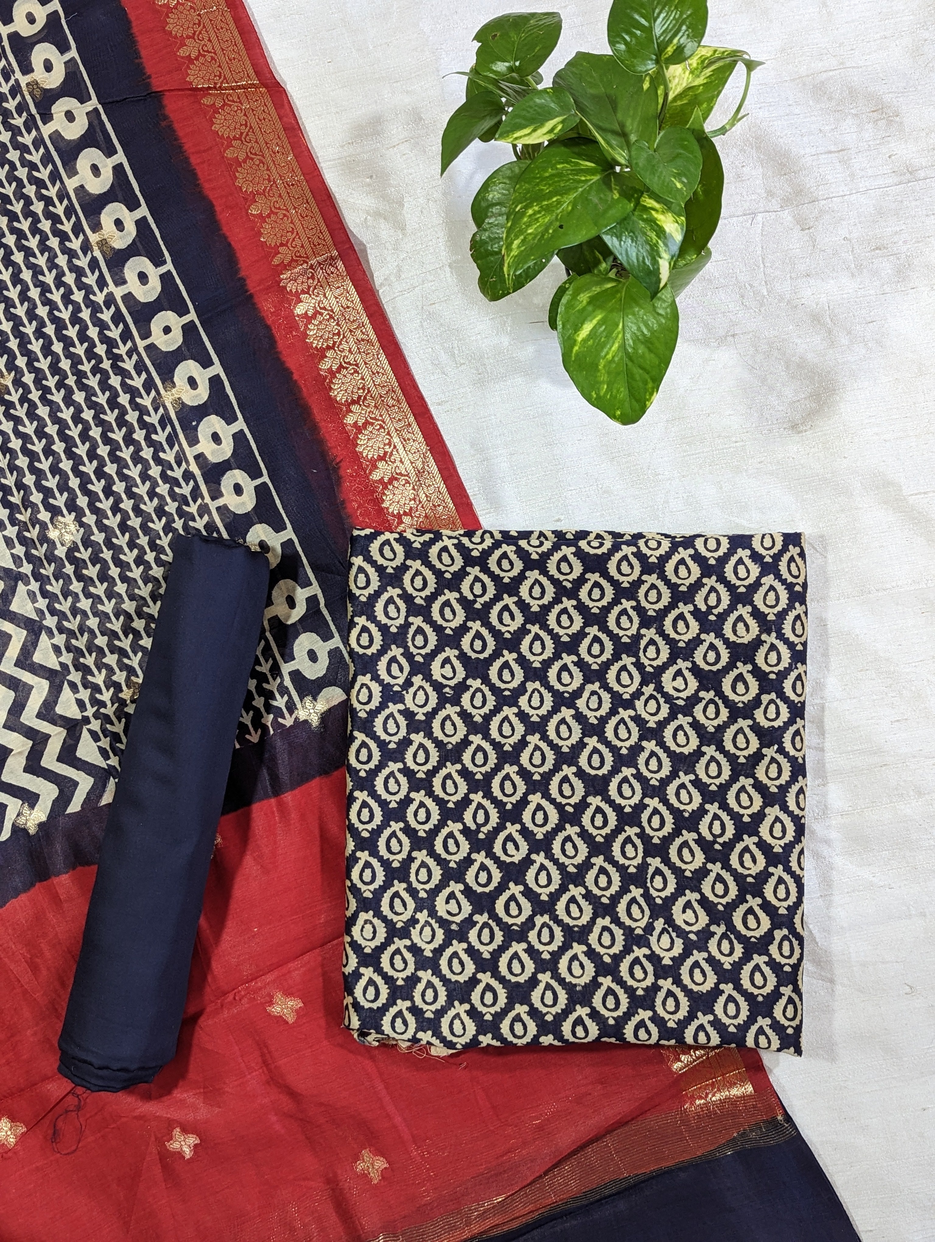 Load image into Gallery viewer, Midnight Blue And Crimson Pure Maheshwari Silk Unstitched Suit-3281