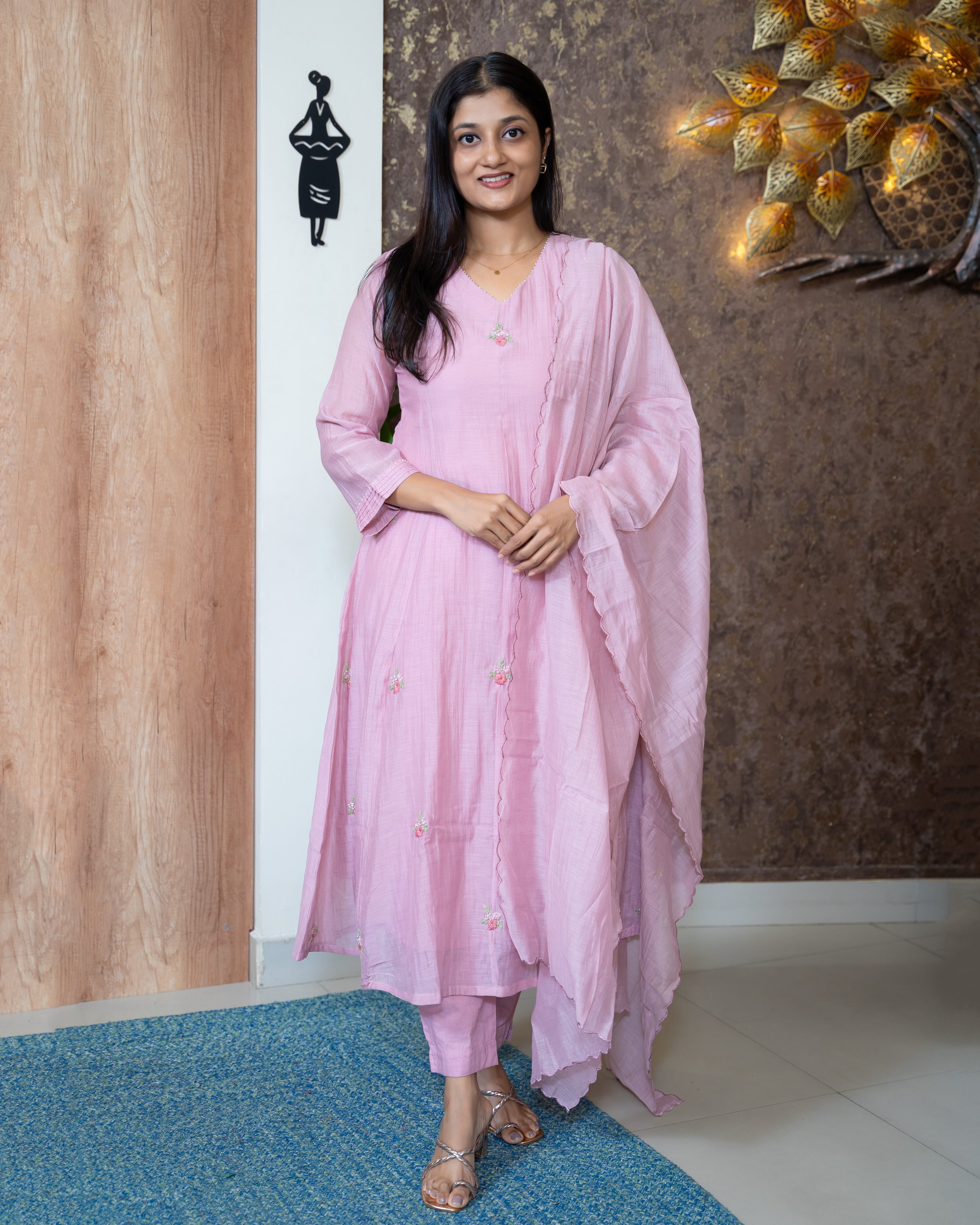 Load image into Gallery viewer, Mul Chanderi Suit-8563
