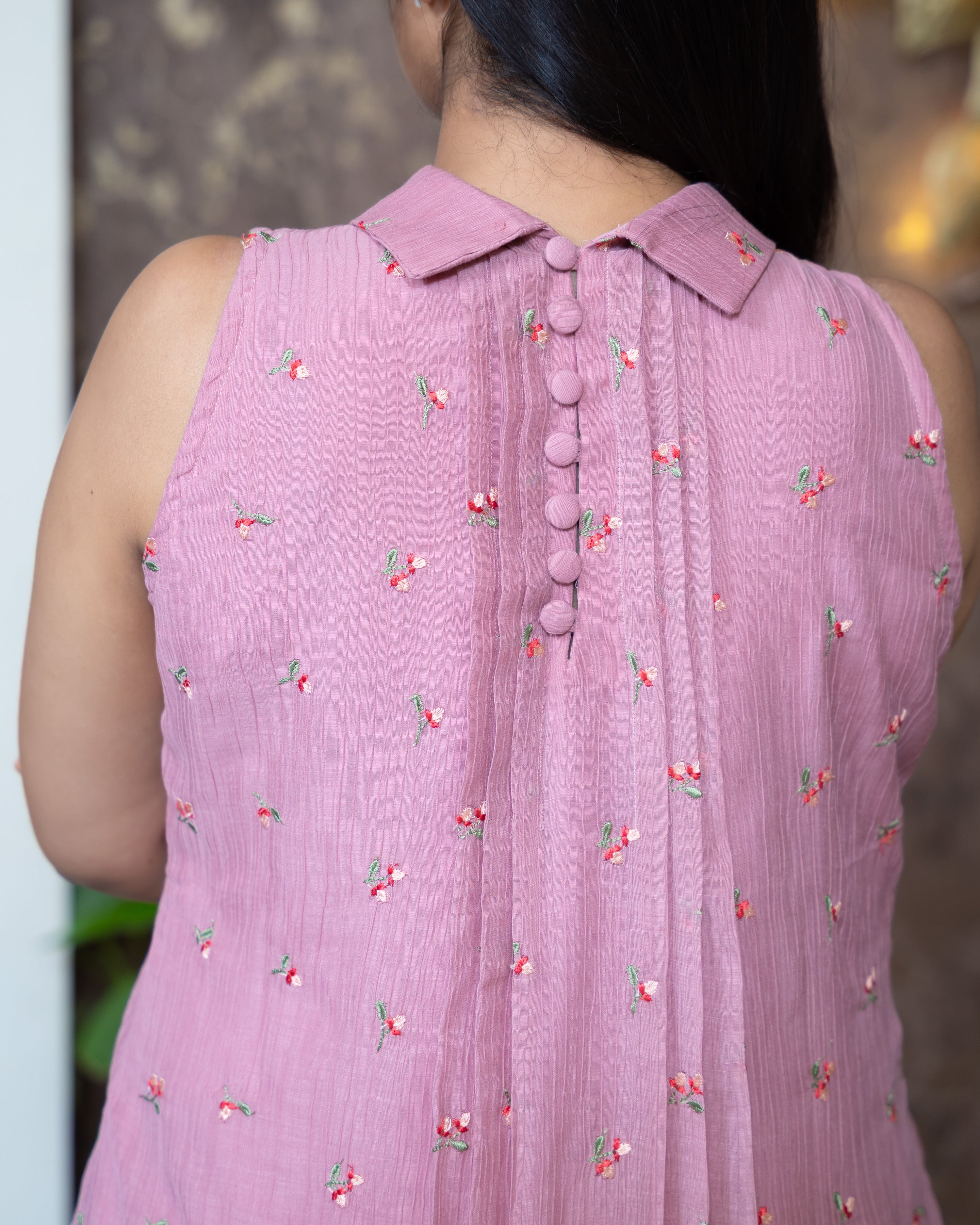 Load image into Gallery viewer, Crushed Mul Chanderi Designer Kurti(Pre-Order)-1015
