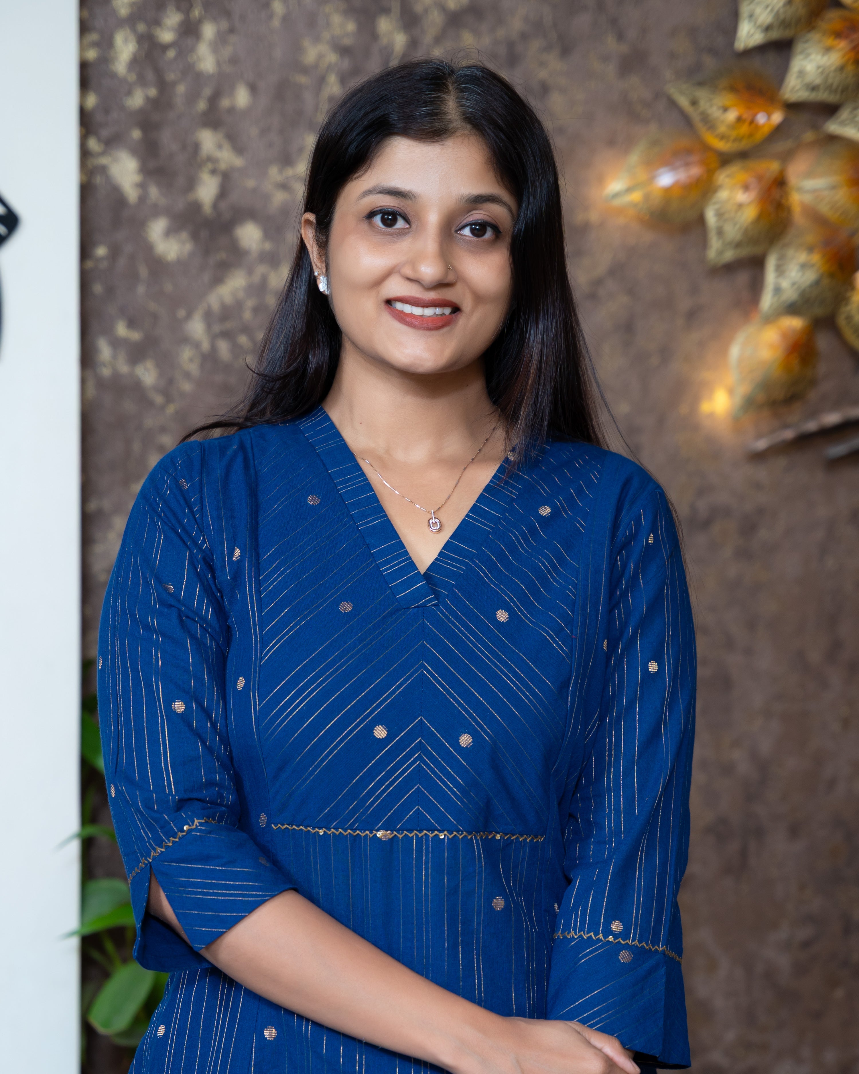 Load image into Gallery viewer, Cotton Kurti-8552

