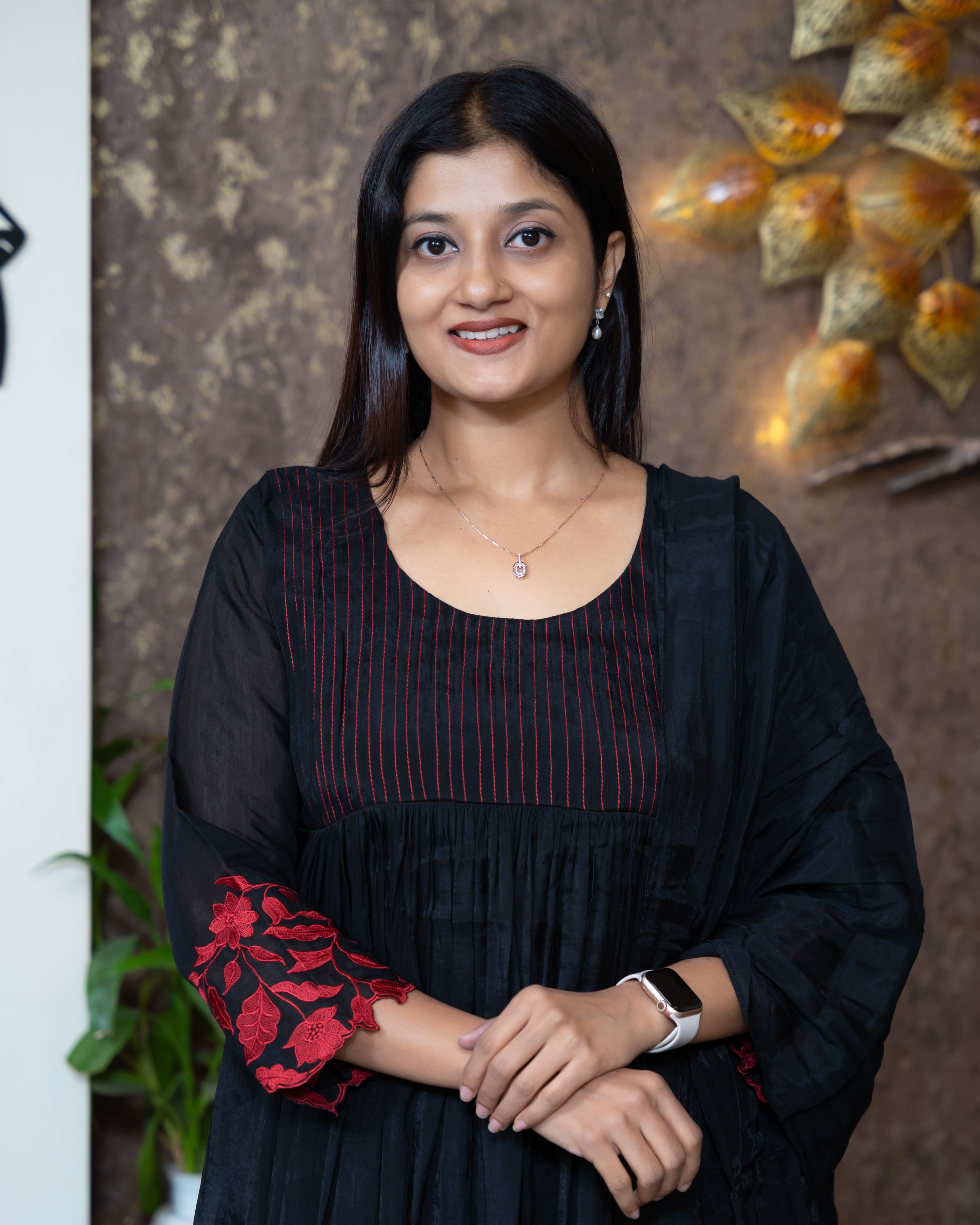 Load image into Gallery viewer, Mul Chanderi Suit-
