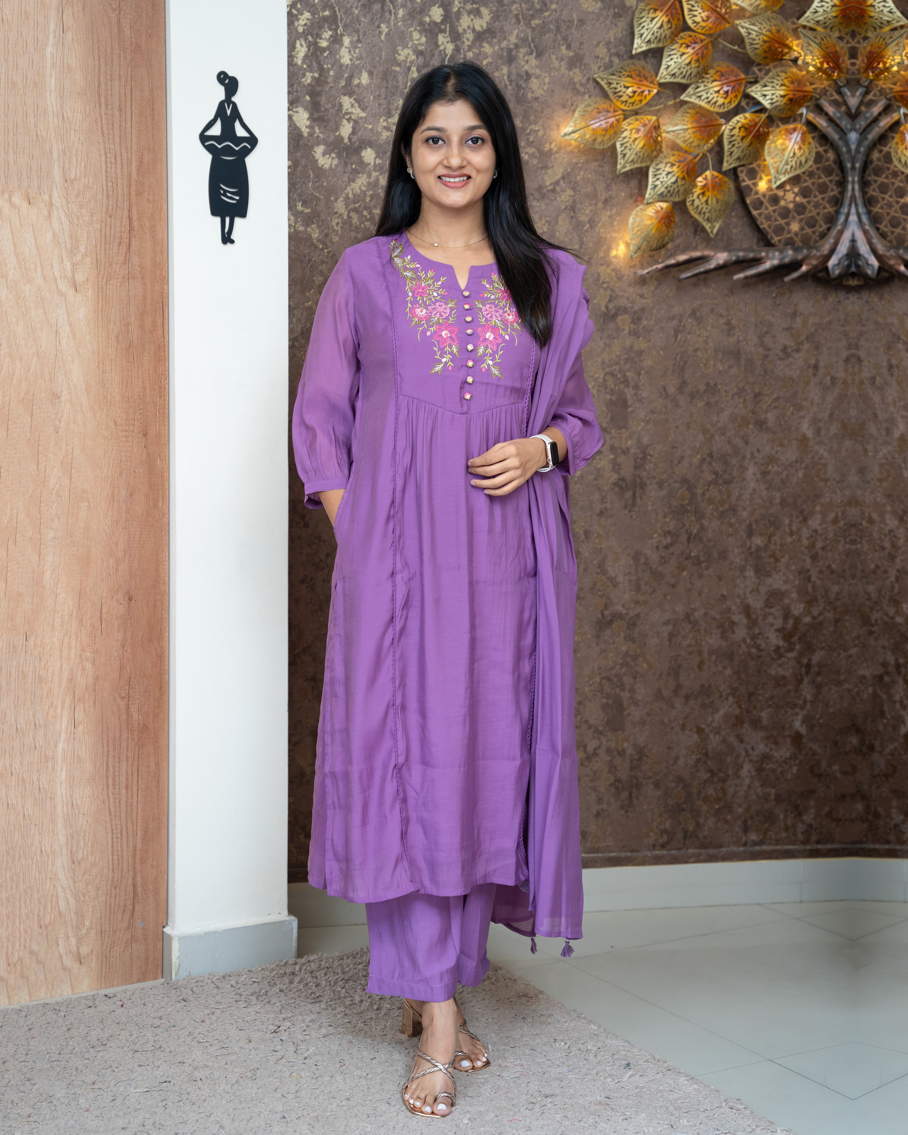 Load image into Gallery viewer, Mul Chanderi Suit-4530
