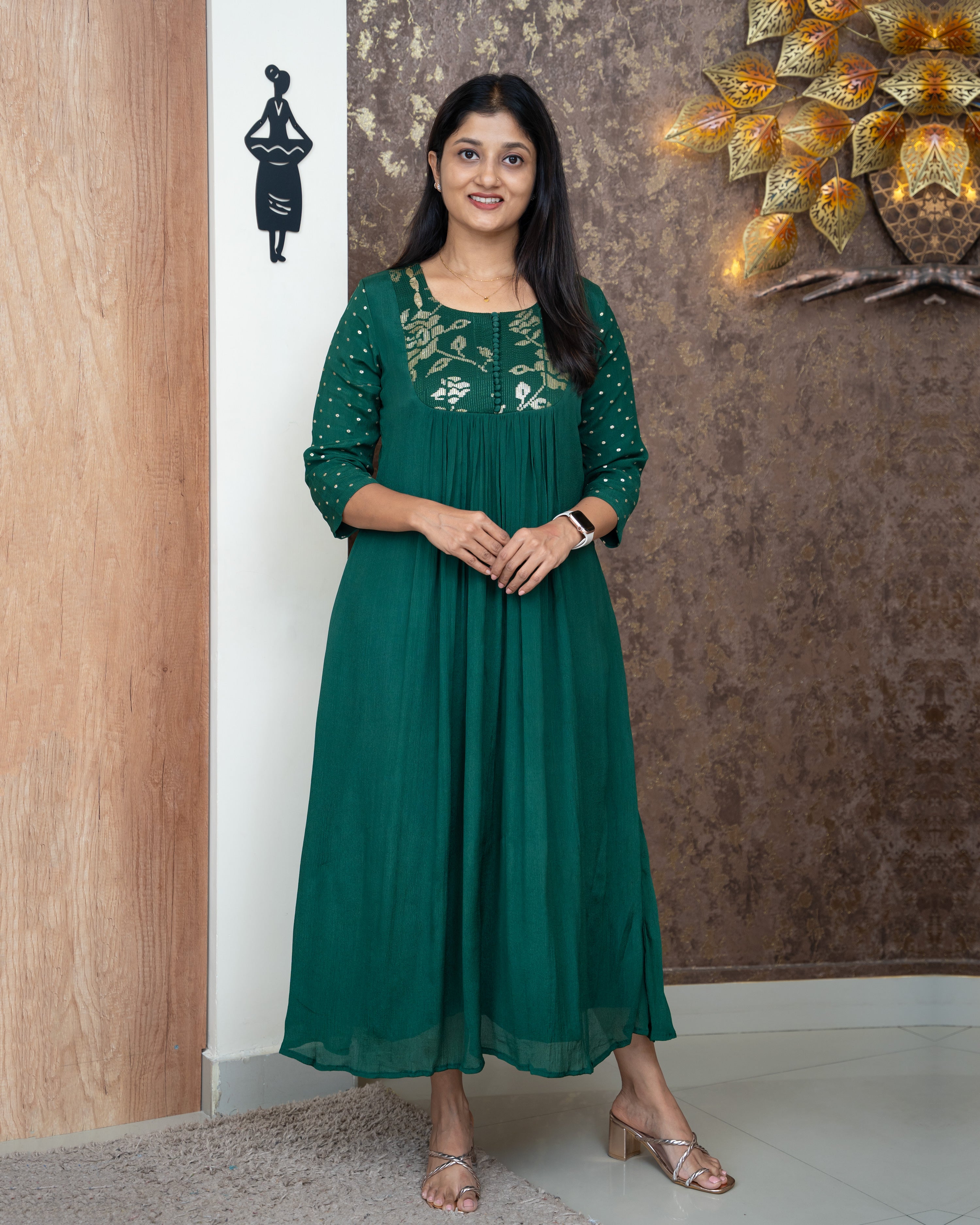 Load image into Gallery viewer, Designer Chinnon Kurti (Pre-Order)- 829
