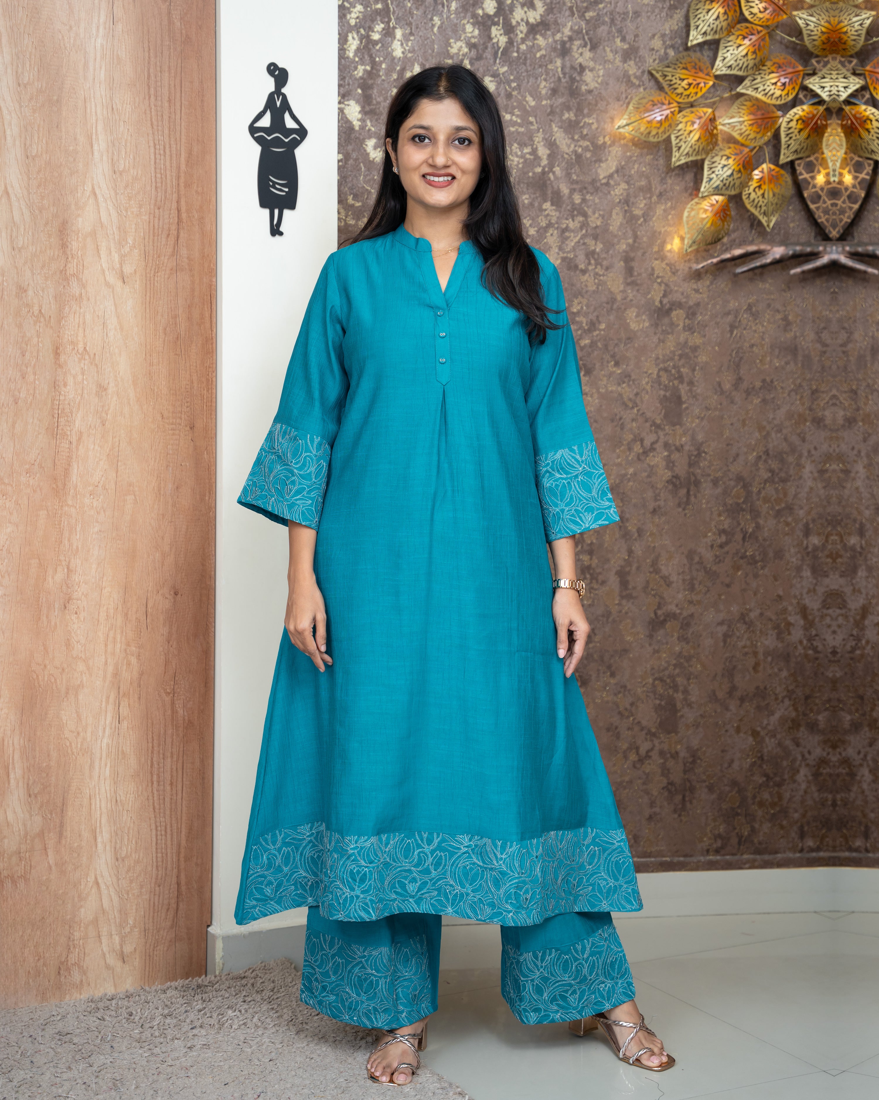 Load image into Gallery viewer, Semi Silk Co-Ord Set-4872
