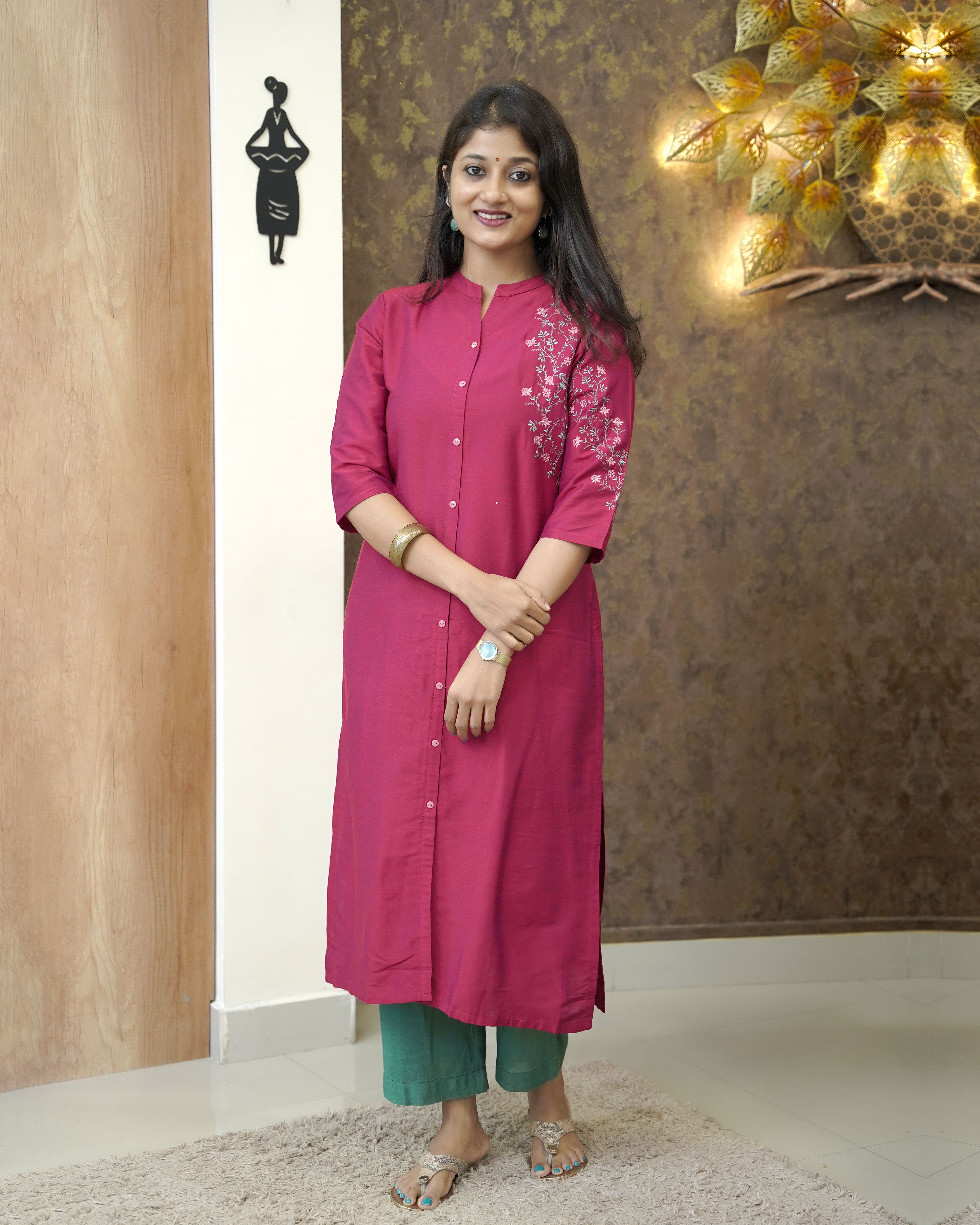 Load image into Gallery viewer, Raw Cotton Slitted Kurti- 00278
