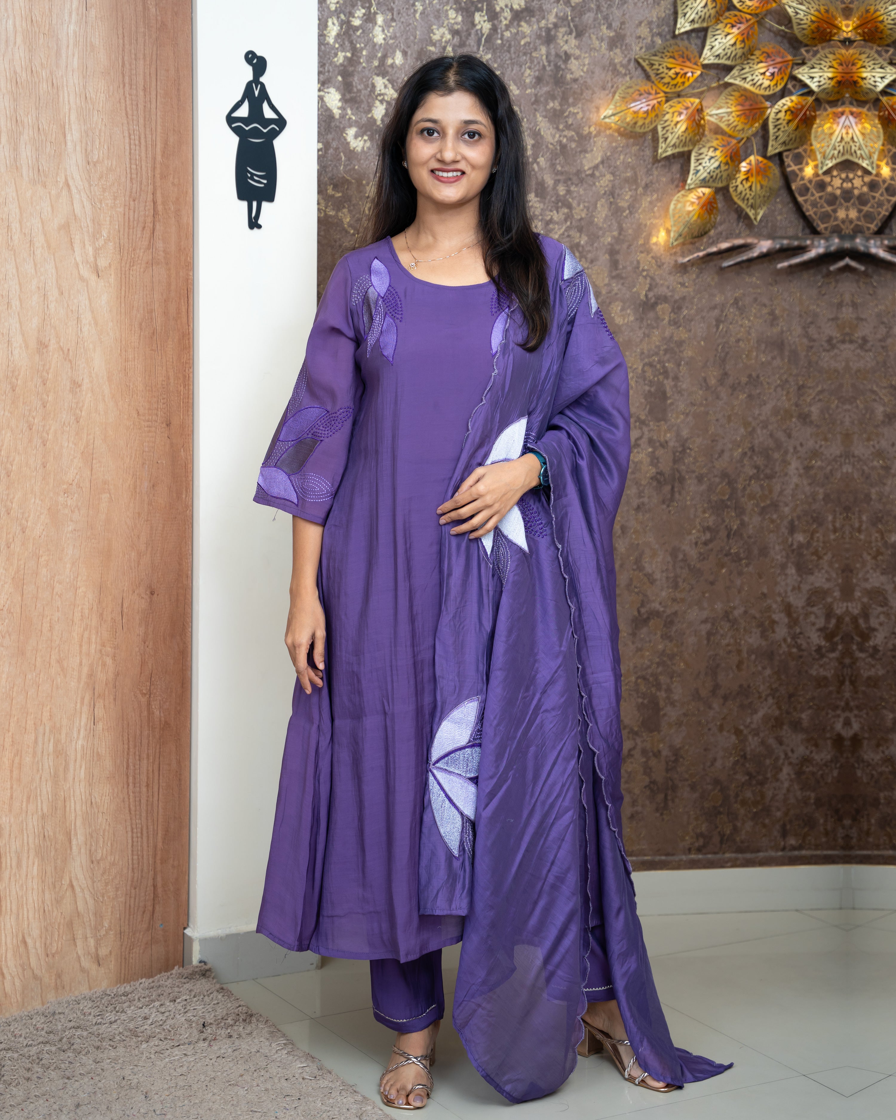 Load image into Gallery viewer, Mul Chanderi Suit-5107
