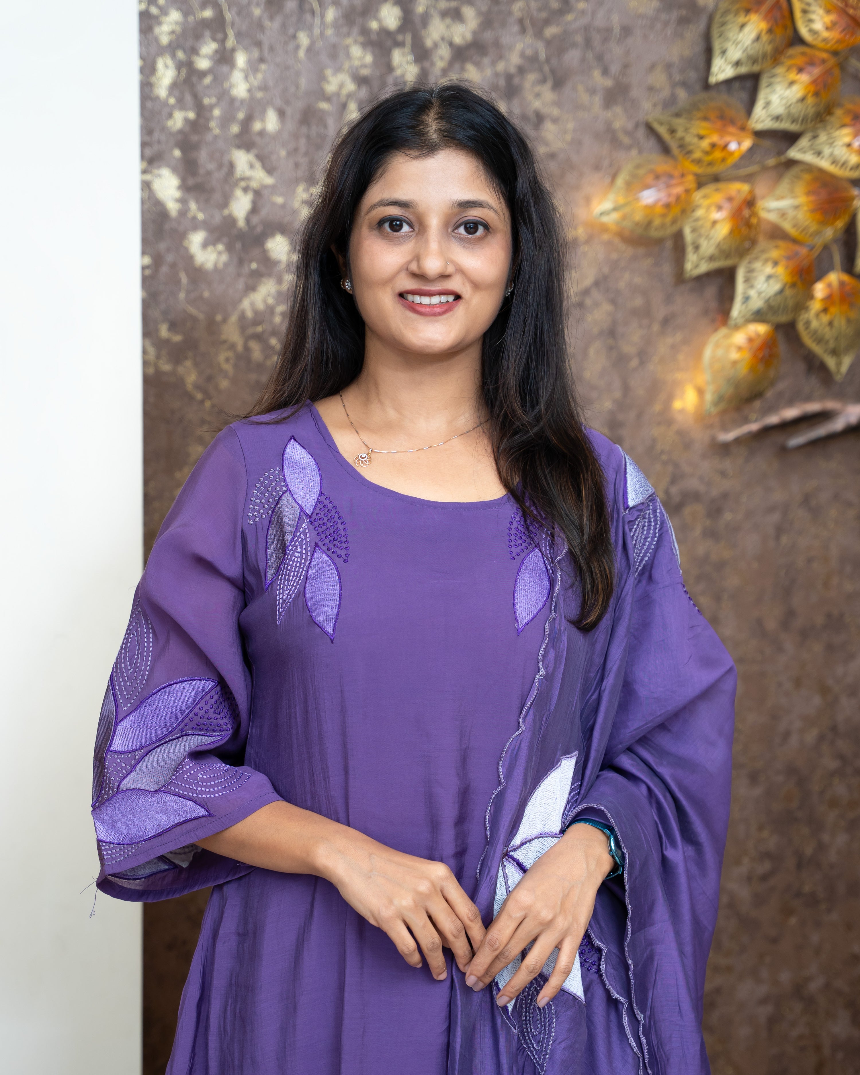 Load image into Gallery viewer, Mul Chanderi Suit-5107
