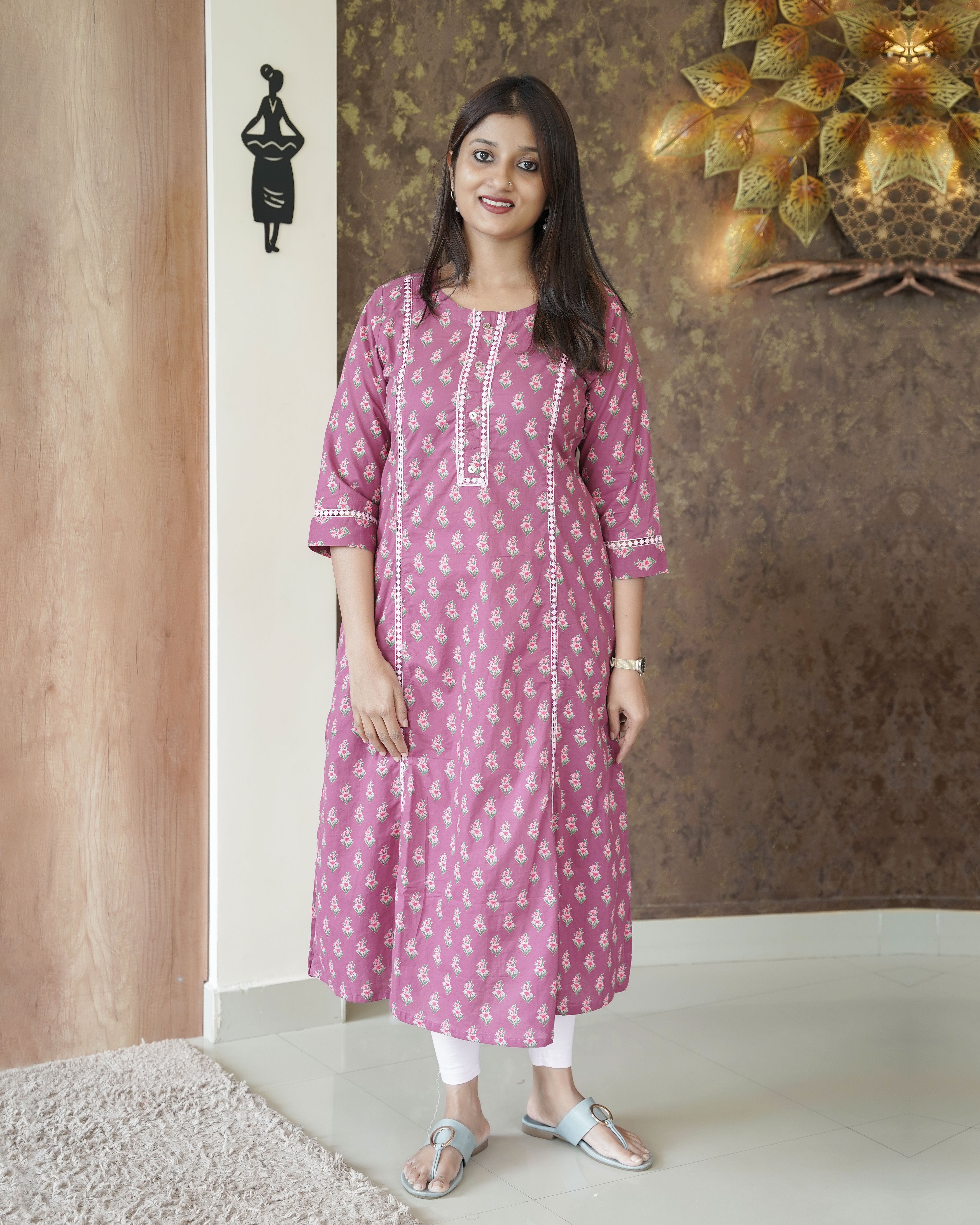 Load image into Gallery viewer, Pure Cotton A-line Slitted Kurti-0418
