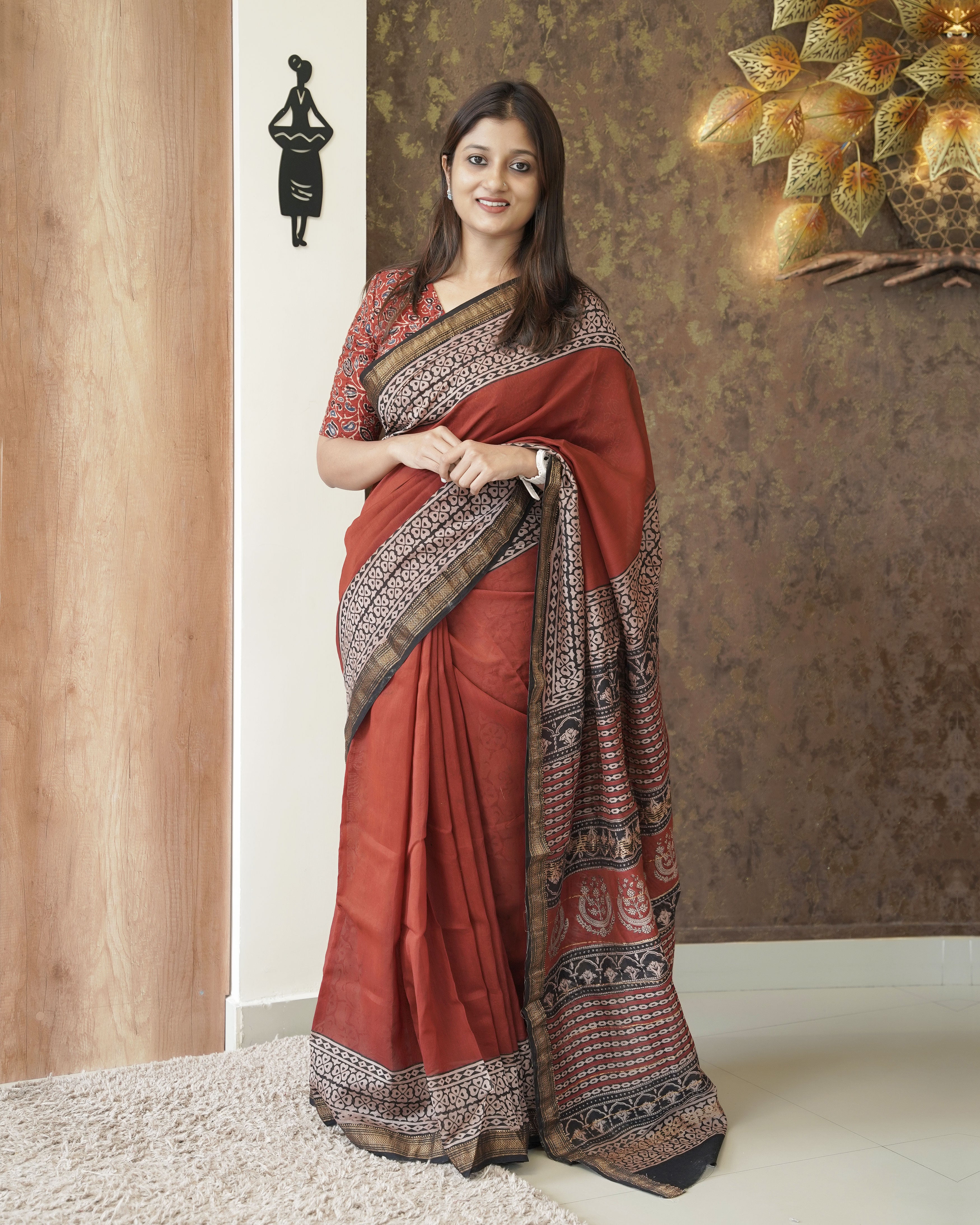 Load image into Gallery viewer, Maheshwari Silk Saree-0472
