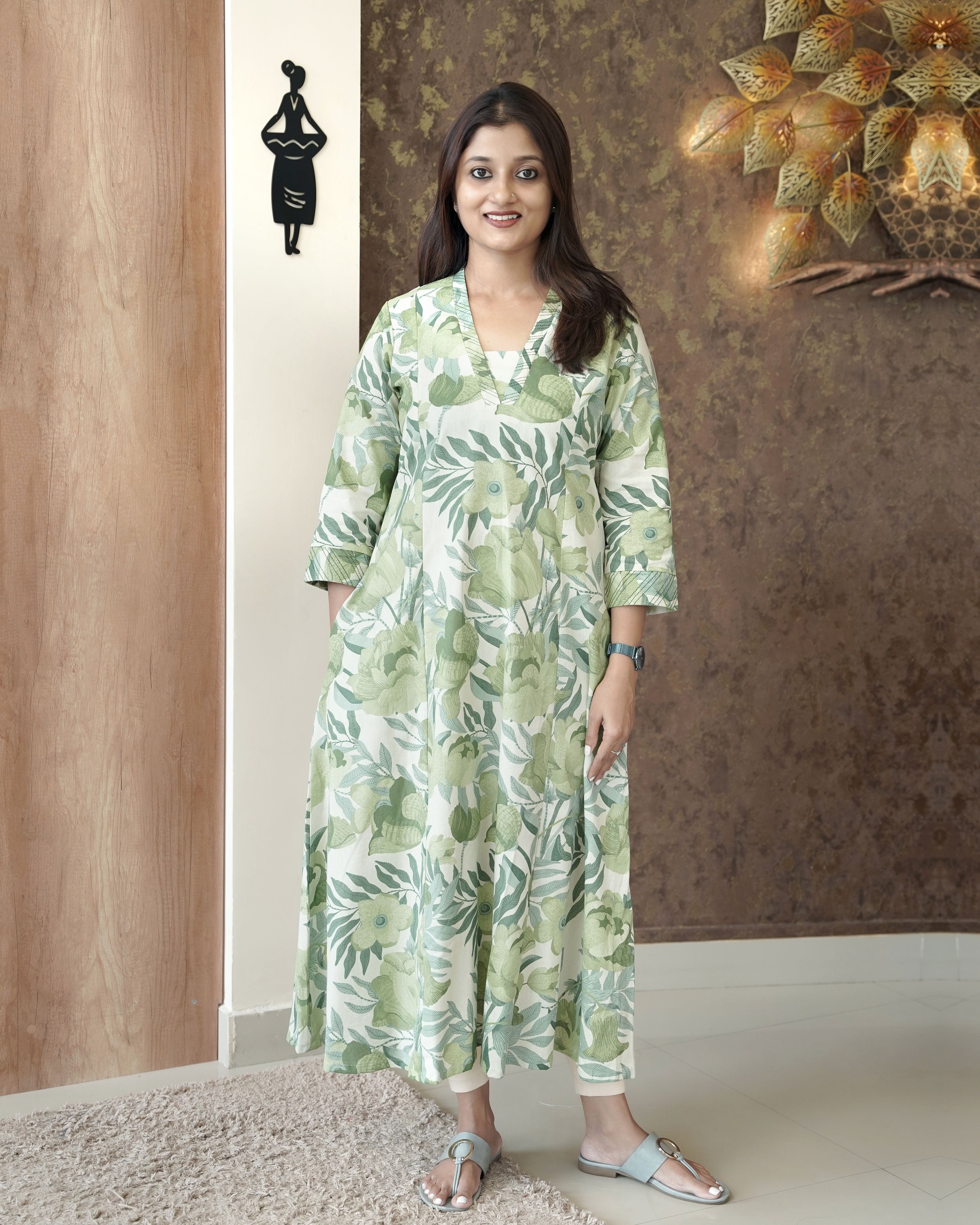 Load image into Gallery viewer, Pure Cotton A-line Kurti-0466
