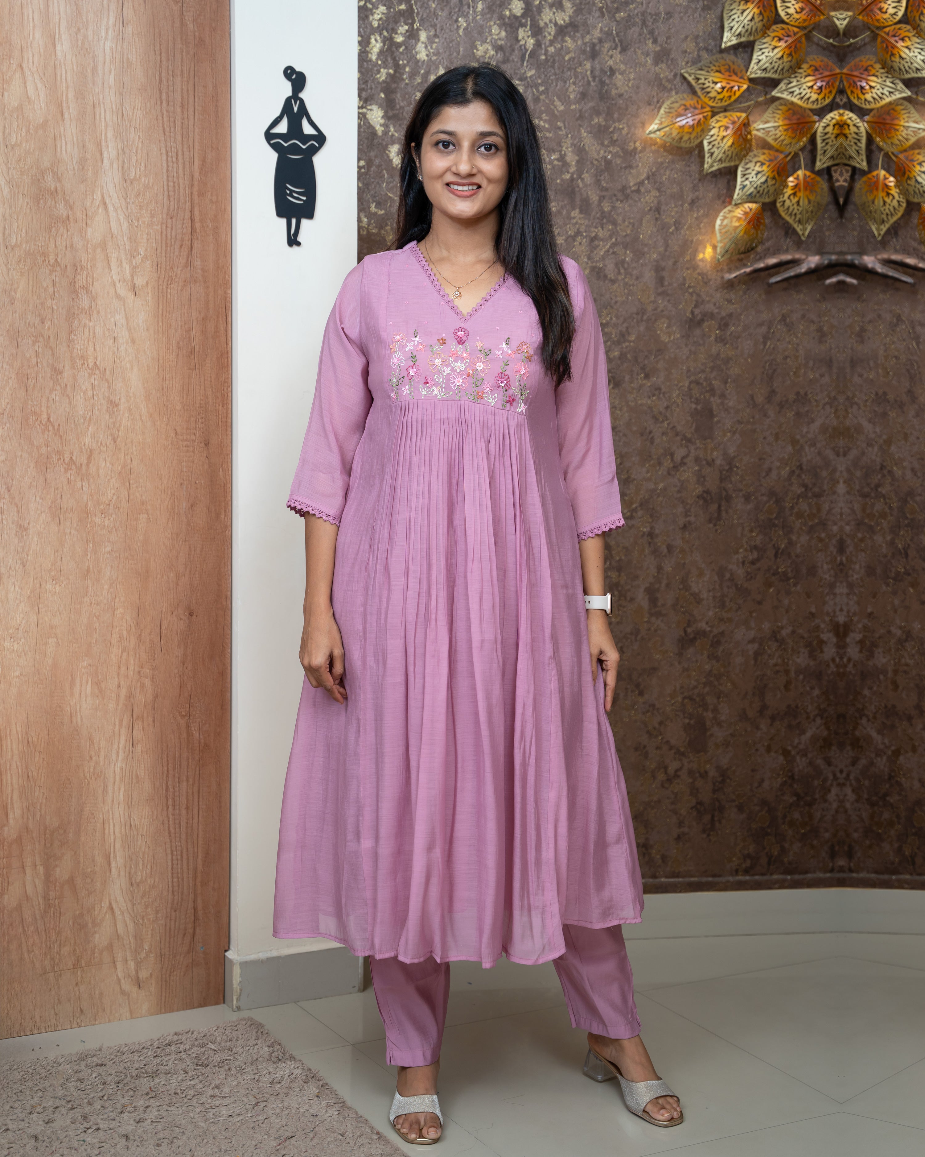 Load image into Gallery viewer, Mul Chanderi Kurti Set-5425
