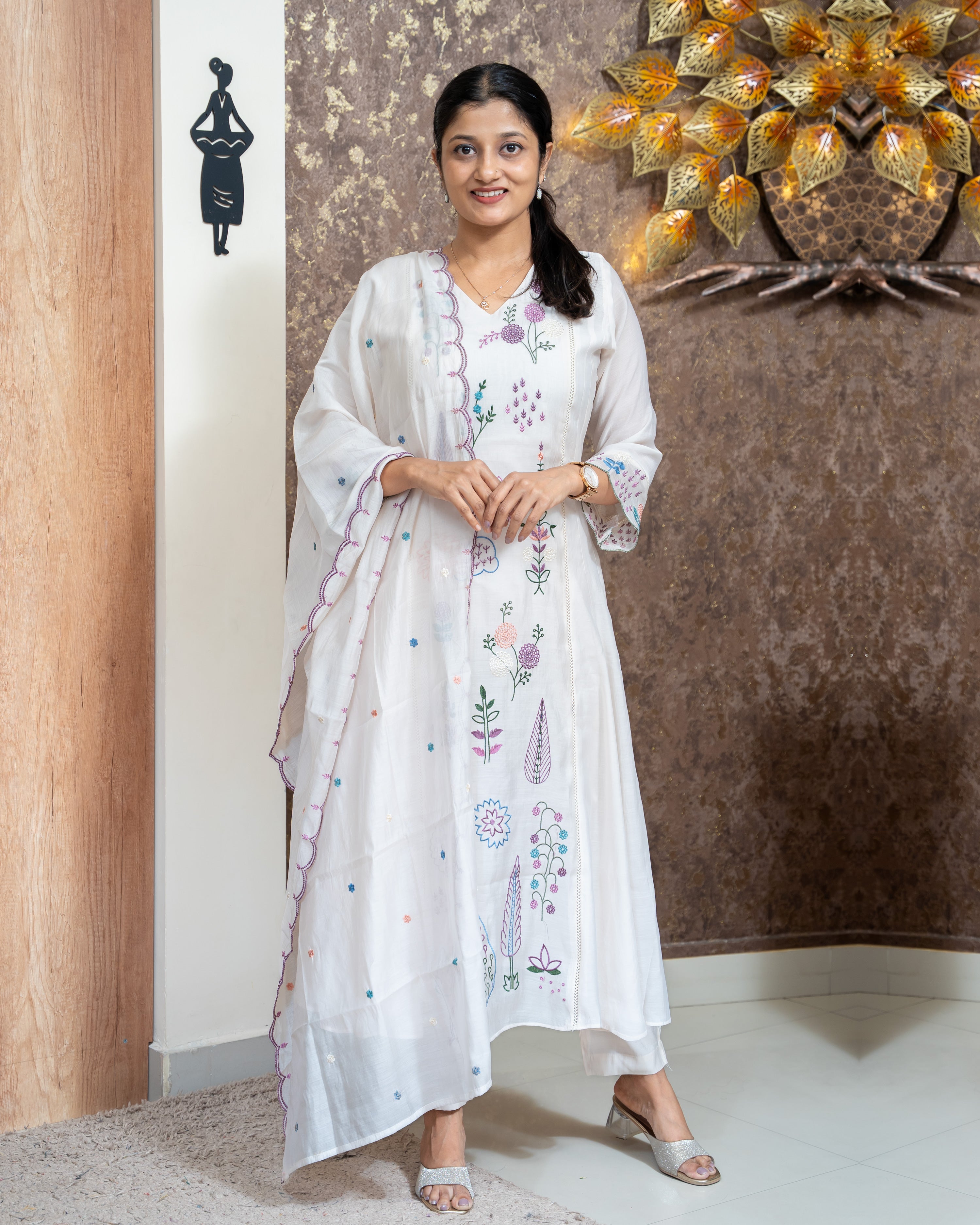 Load image into Gallery viewer, Mul Chanderi Suit-5446
