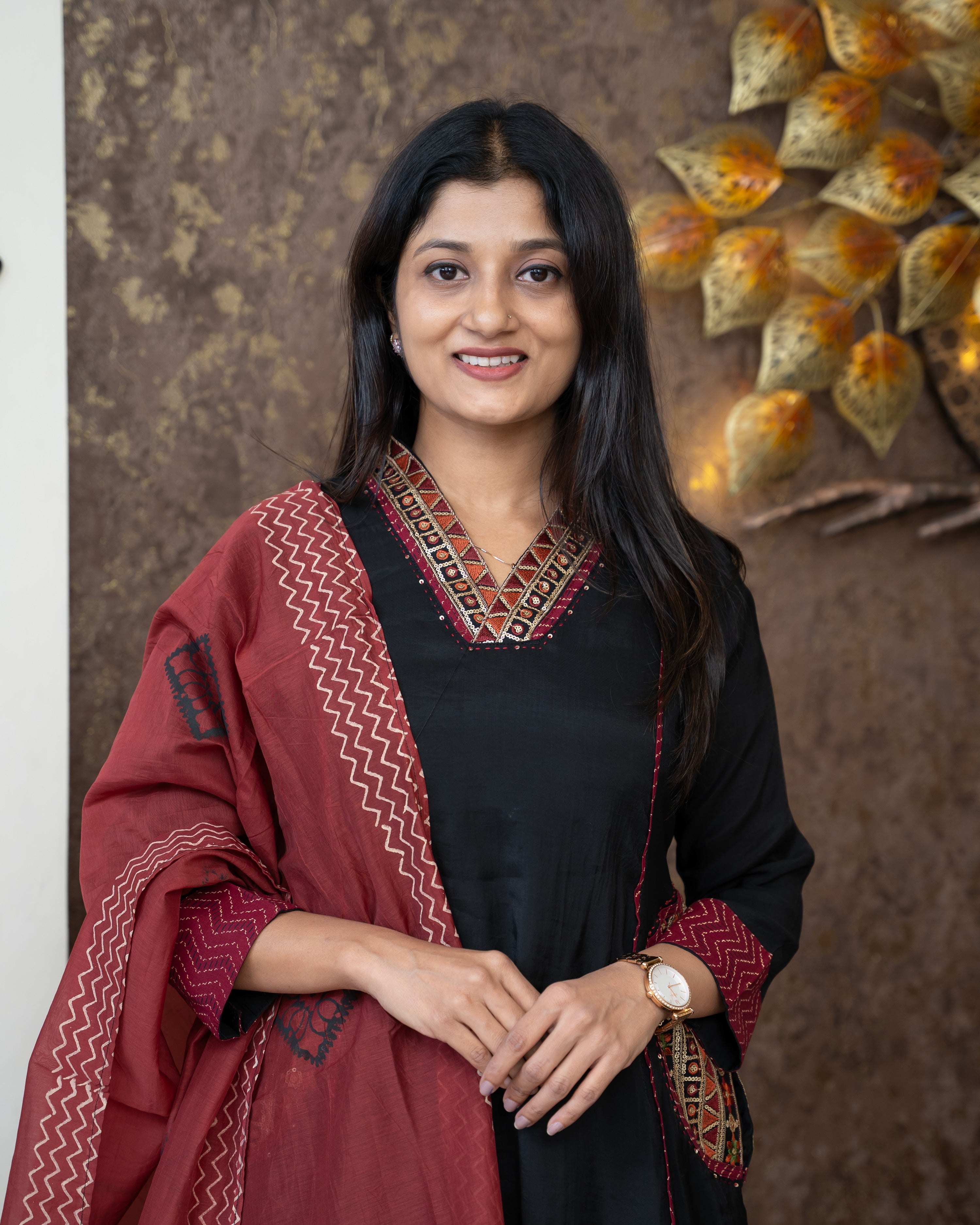 Load image into Gallery viewer, Mul Chanderi Suit-5471
