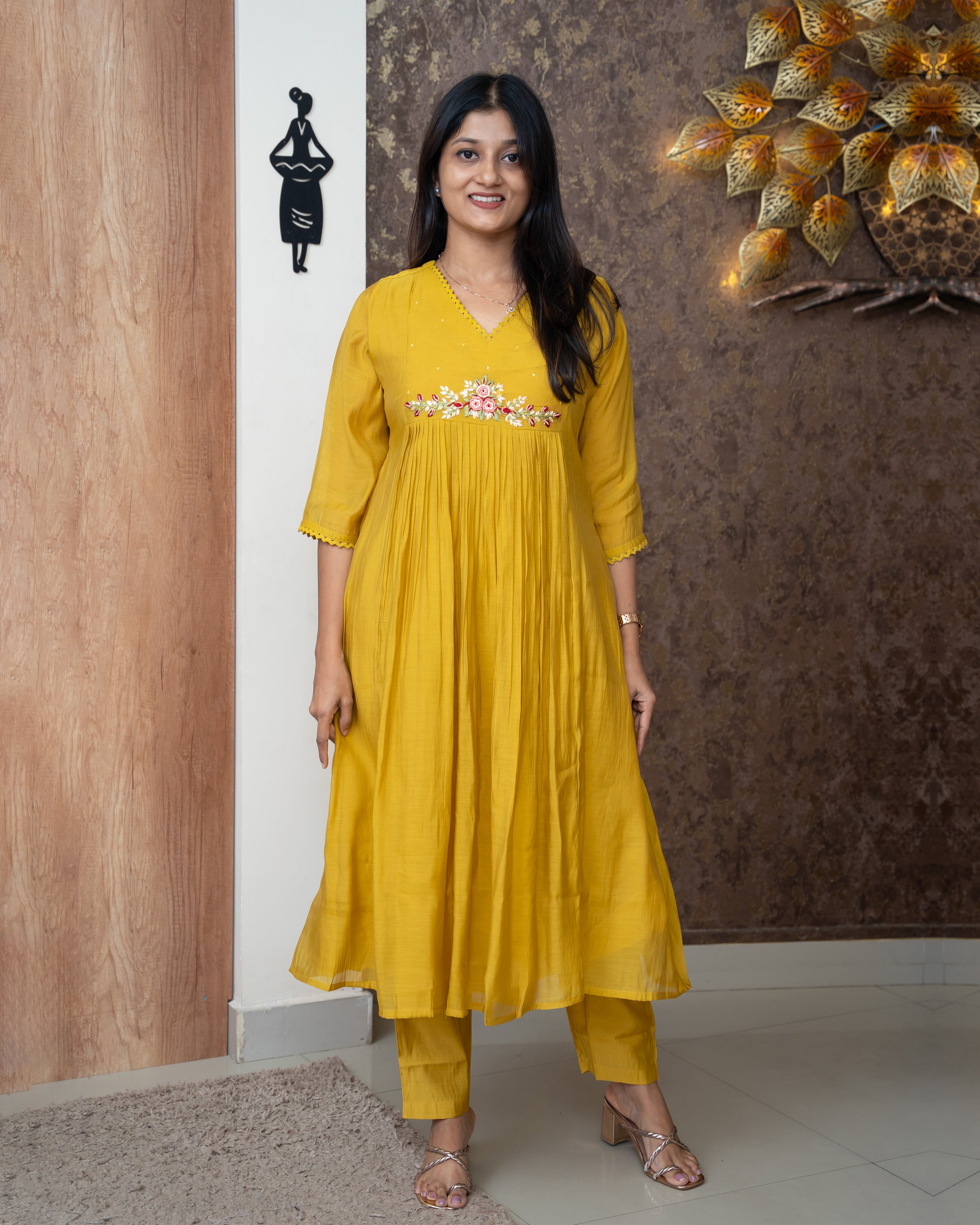 Load image into Gallery viewer, Mul Chanderi Co-Ord Set-5561
