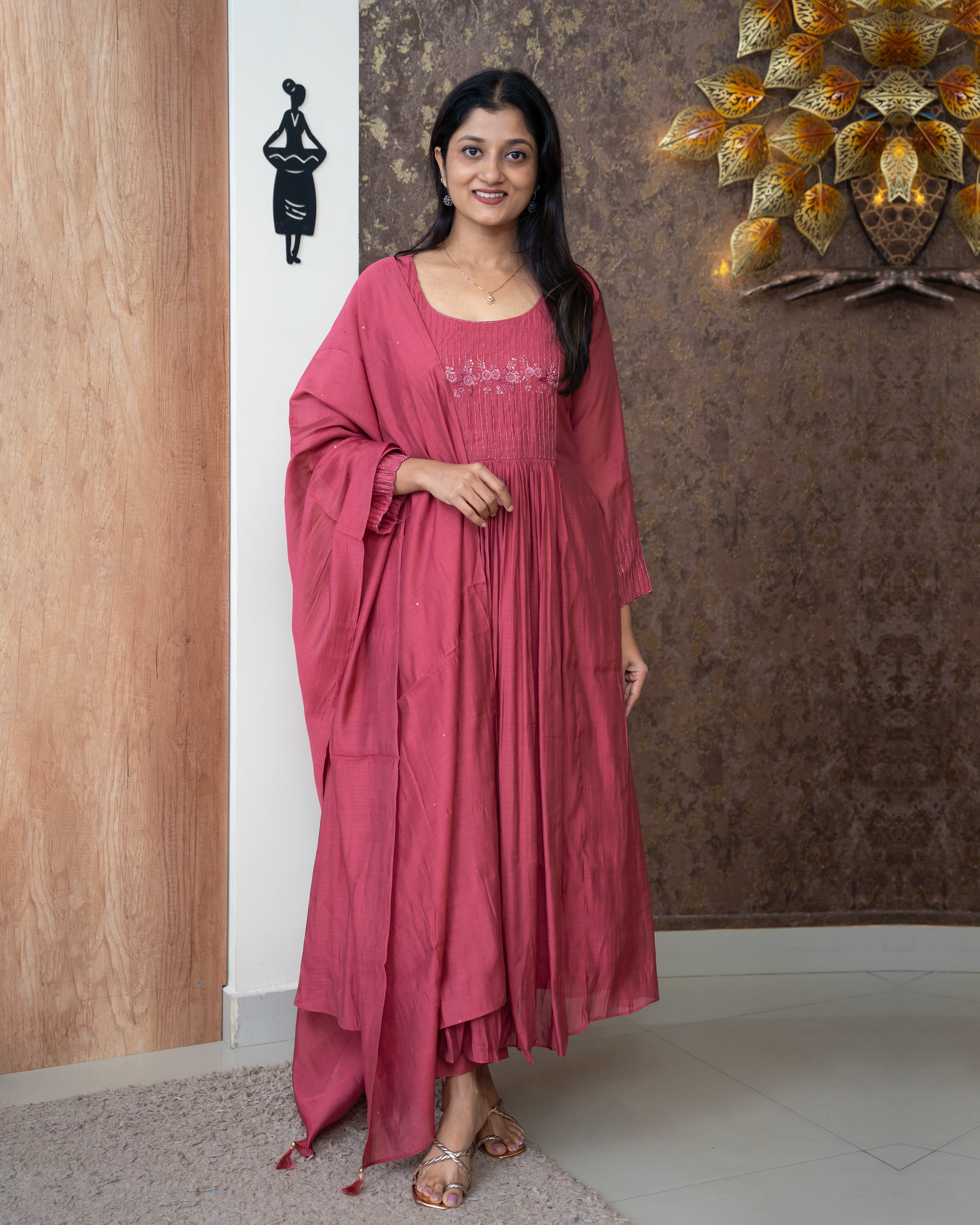 Load image into Gallery viewer, Mul Chanderi Suit-5577
