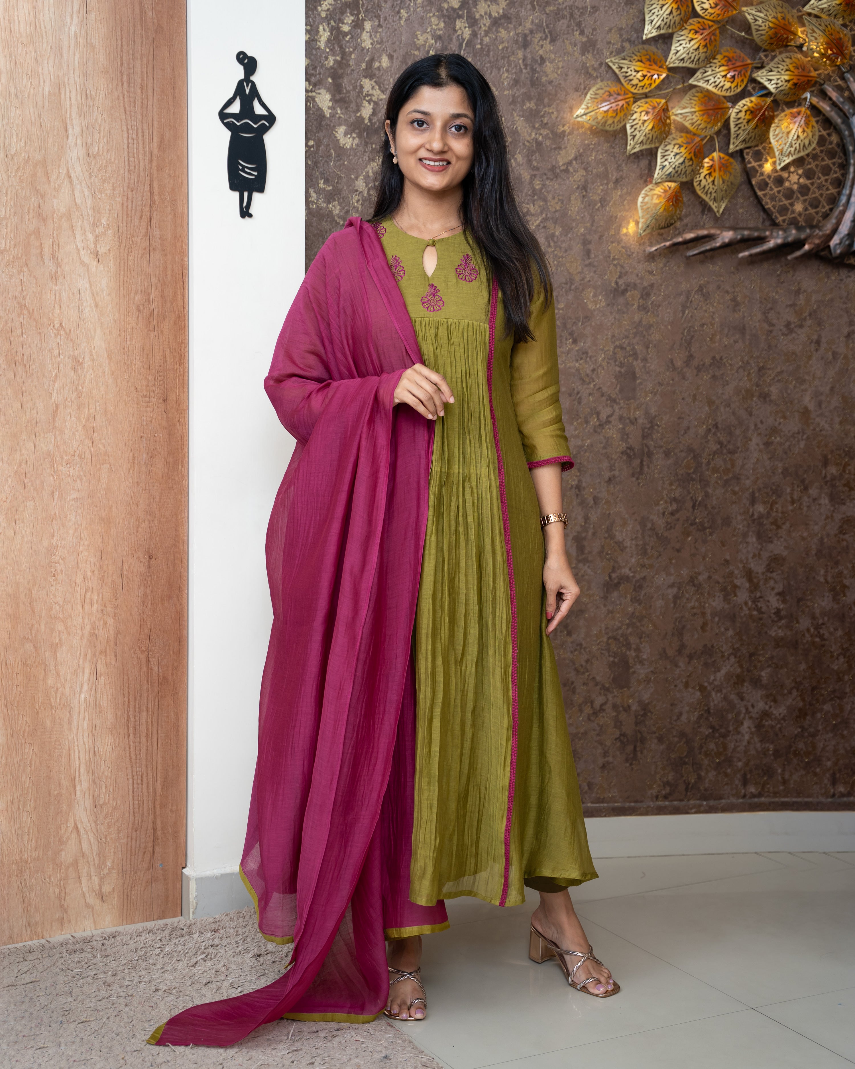 Load image into Gallery viewer, Mul Chanderi Designer Kurti(Pre-Order)-877
