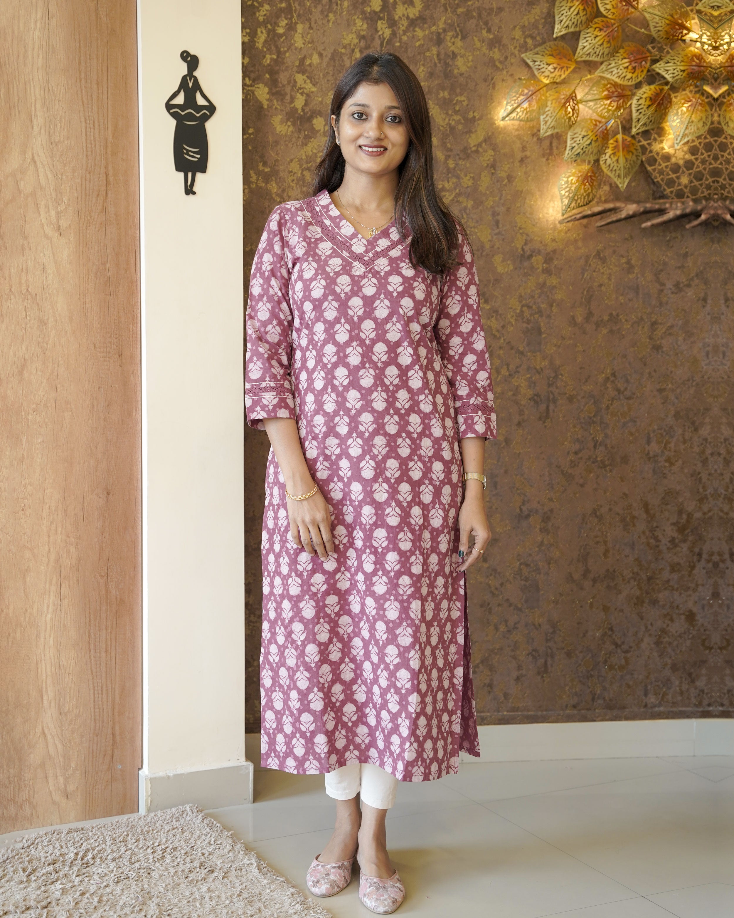 Load image into Gallery viewer, Pure Cotton Kurti-1030
