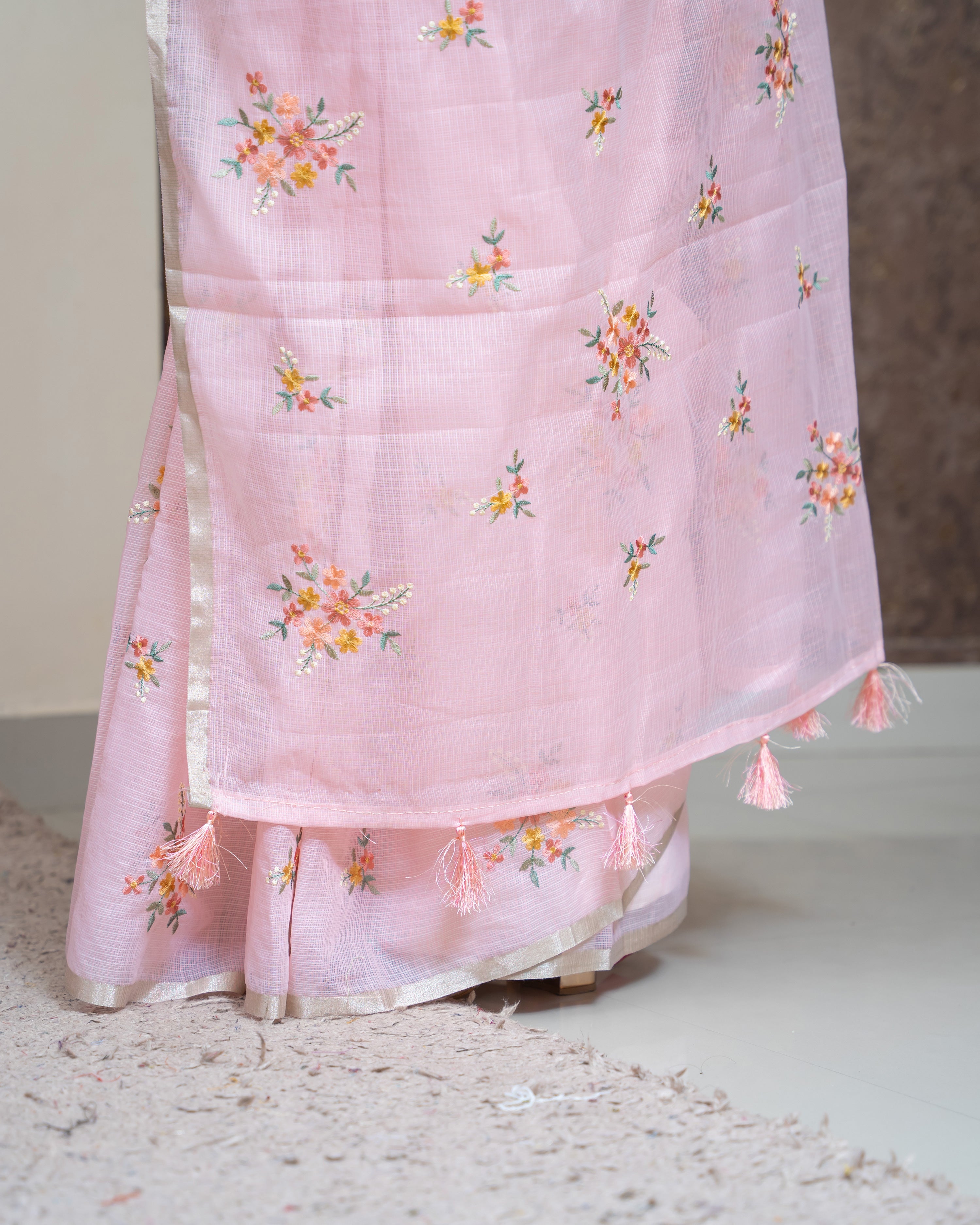 Load image into Gallery viewer, Silky Kota Saree-5304
