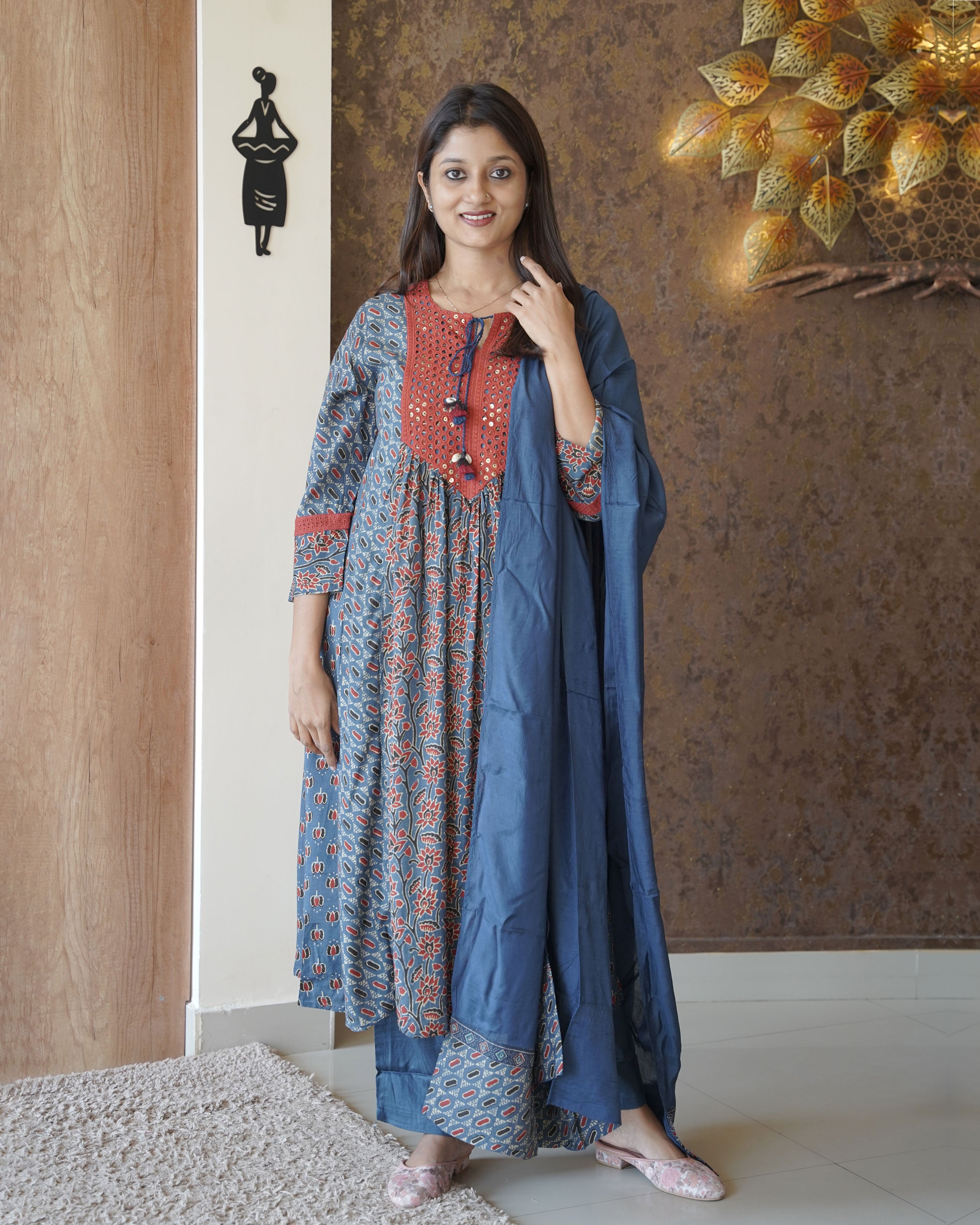 Load image into Gallery viewer, Modal Muslin Silk Kurti Set-1162
