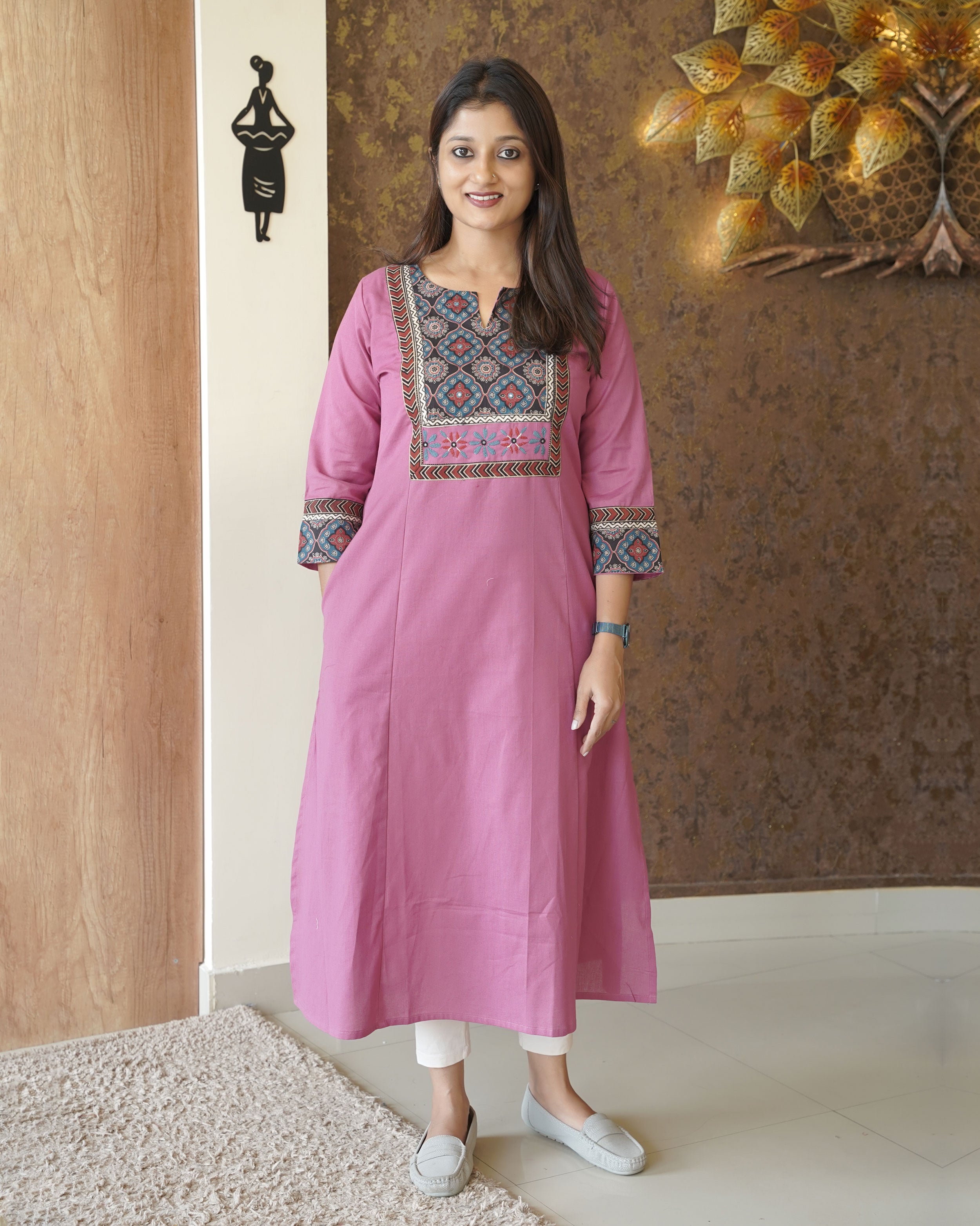 Load image into Gallery viewer, Pure Cotton Kurti-1213
