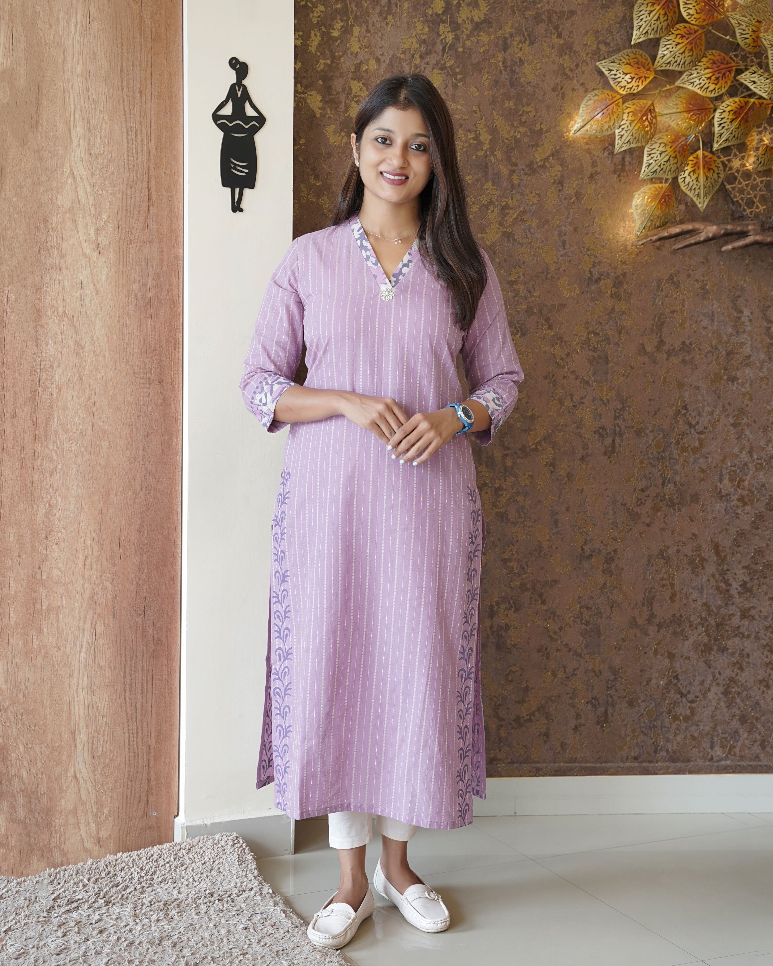 Load image into Gallery viewer, Pure Cotton Kurti -1385
