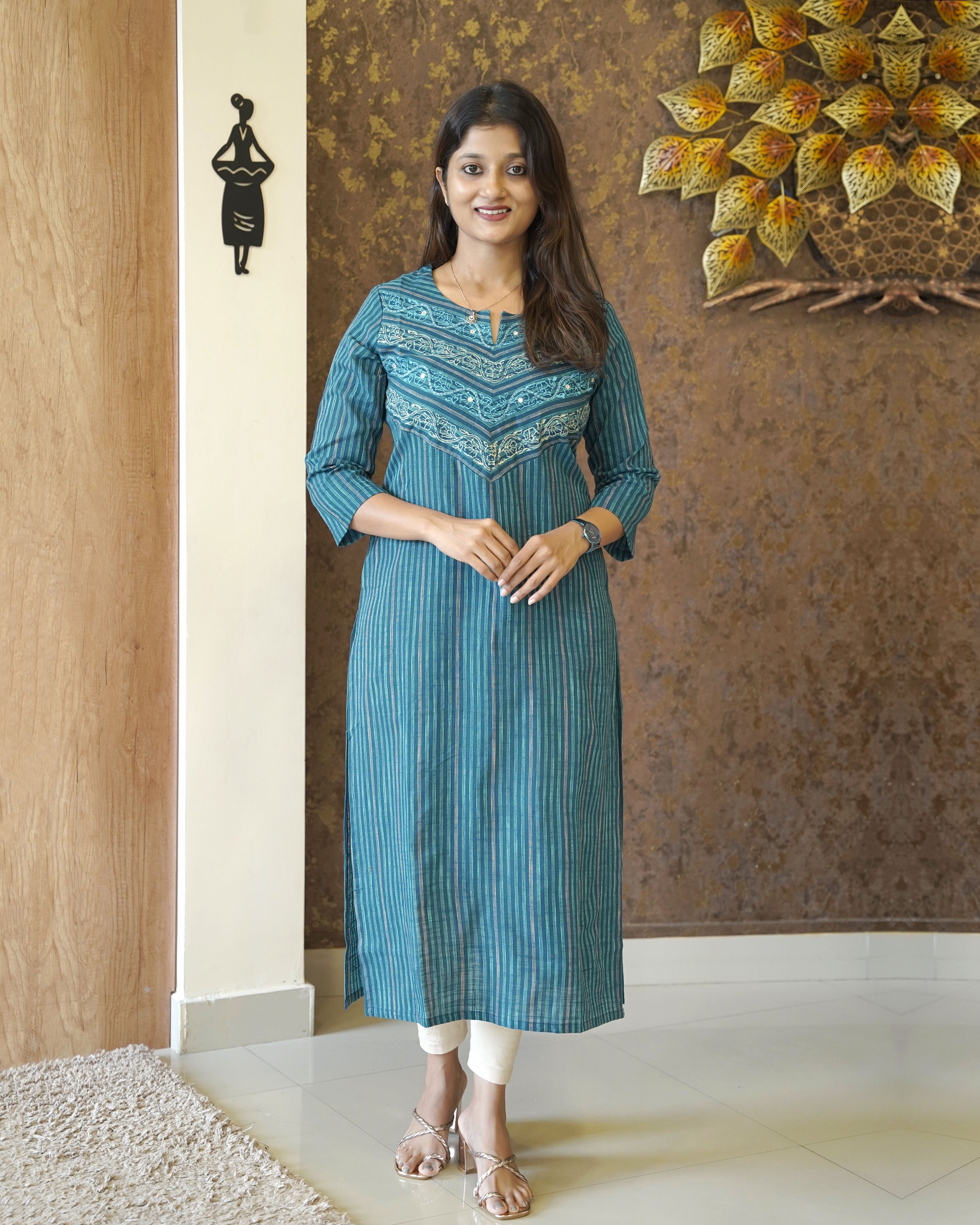 Load image into Gallery viewer, Pure Cotton Kurti- 2361
