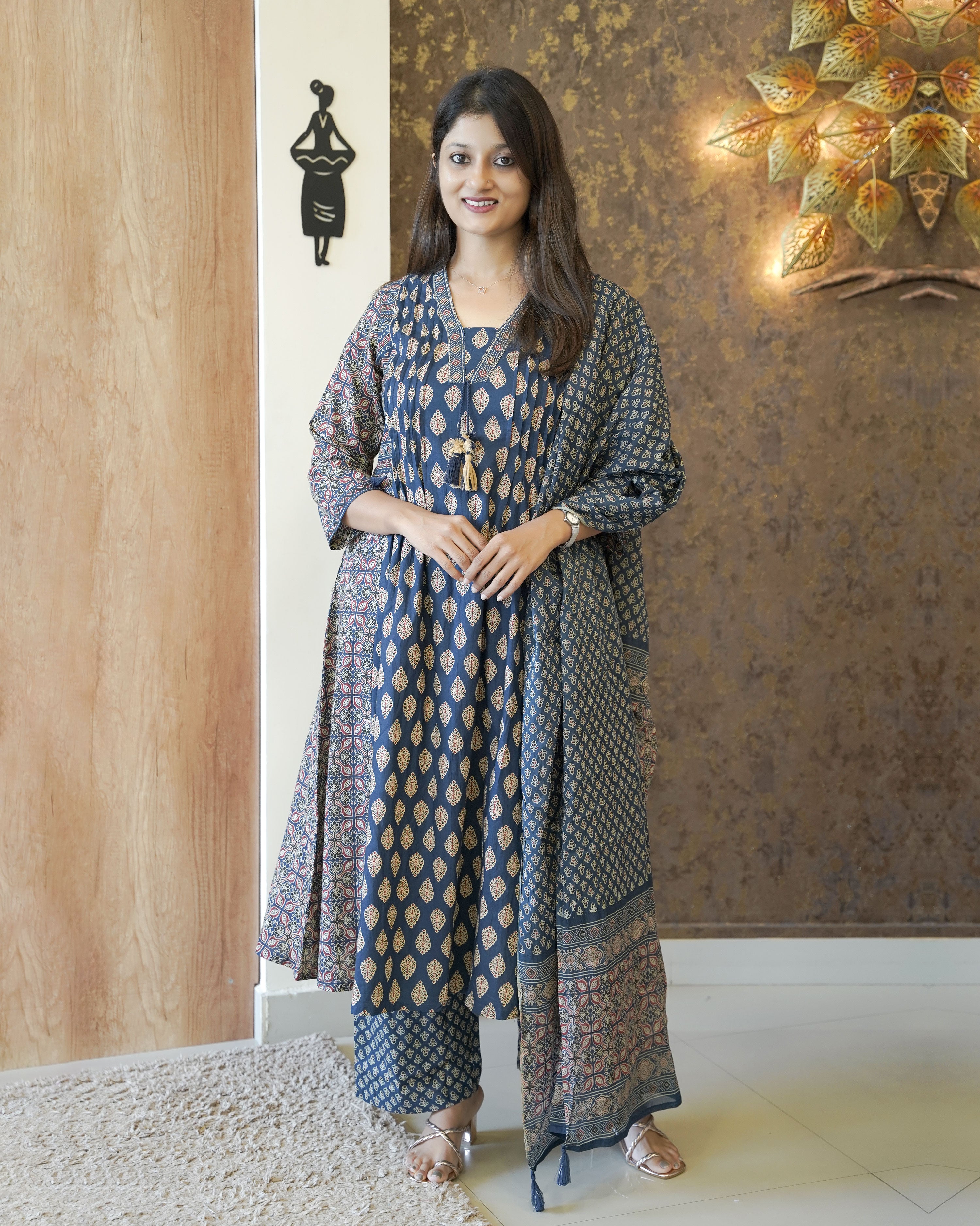 Load image into Gallery viewer, Pure Cotton Kurti Set - 2411
