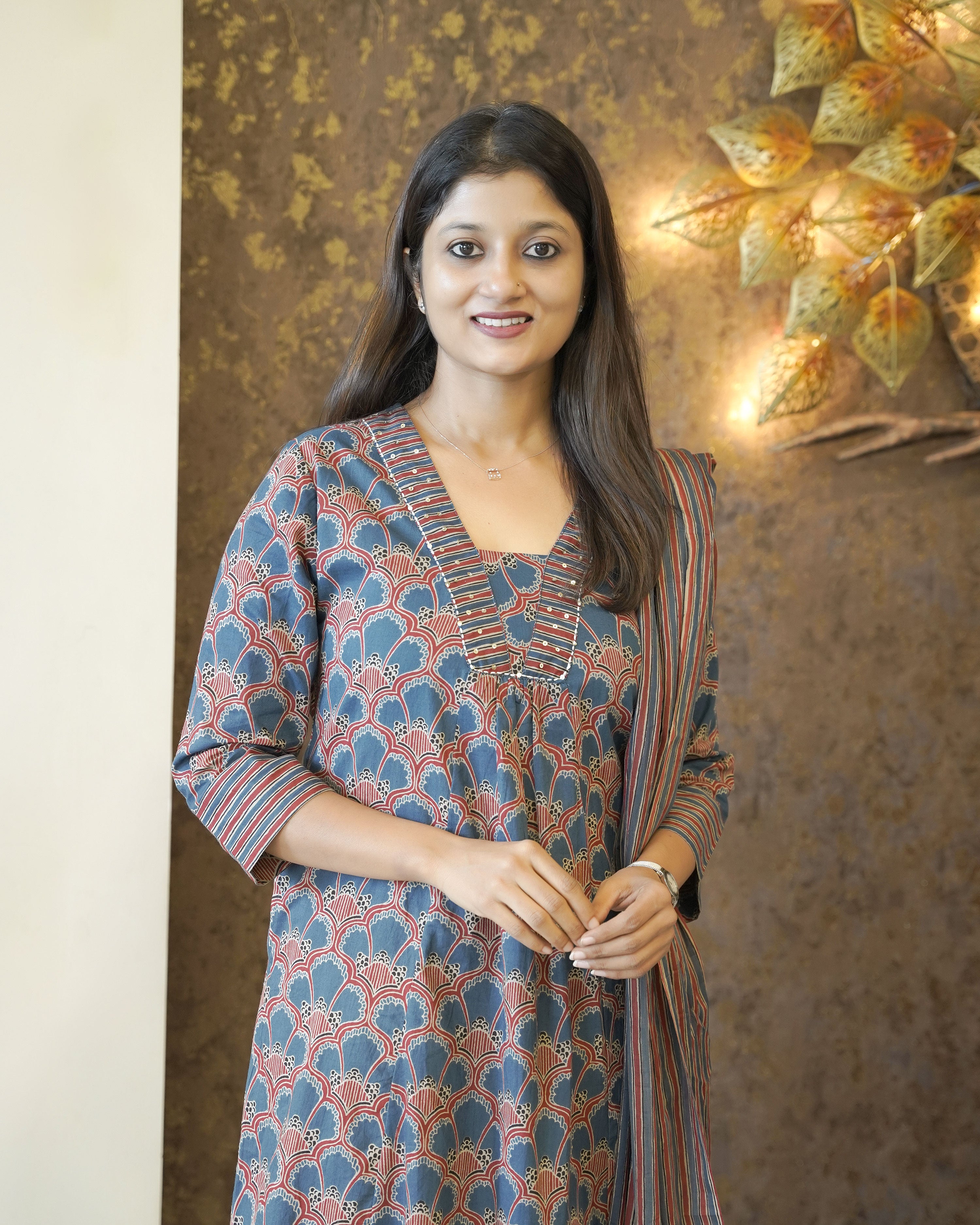 Load image into Gallery viewer, Pure cotton kurti set - 2406
